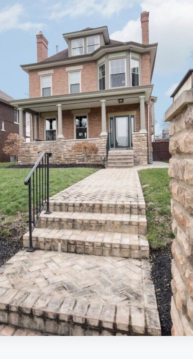 “Exclusive 3 Bedroom” Historical Columbus Home in Near East, Columbus