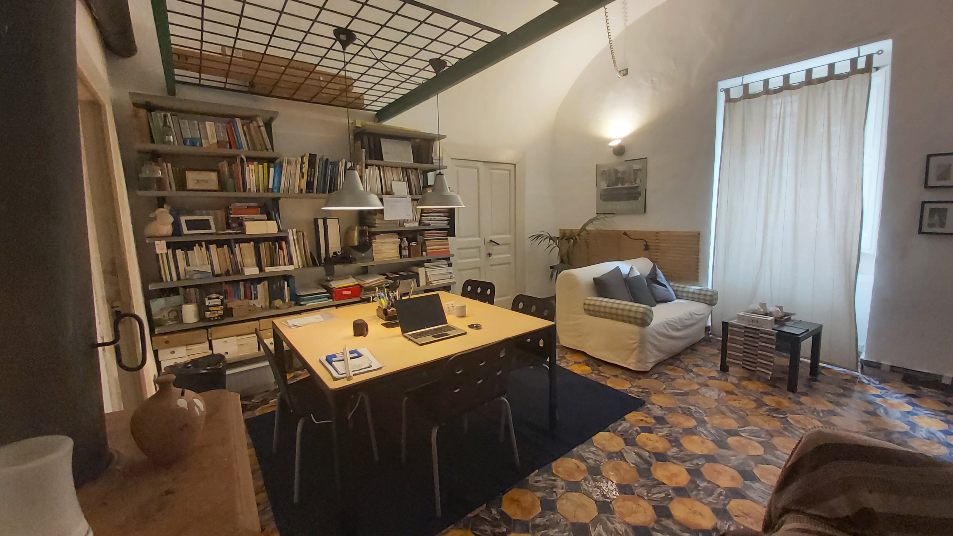 Dimora Aganoor : business suite