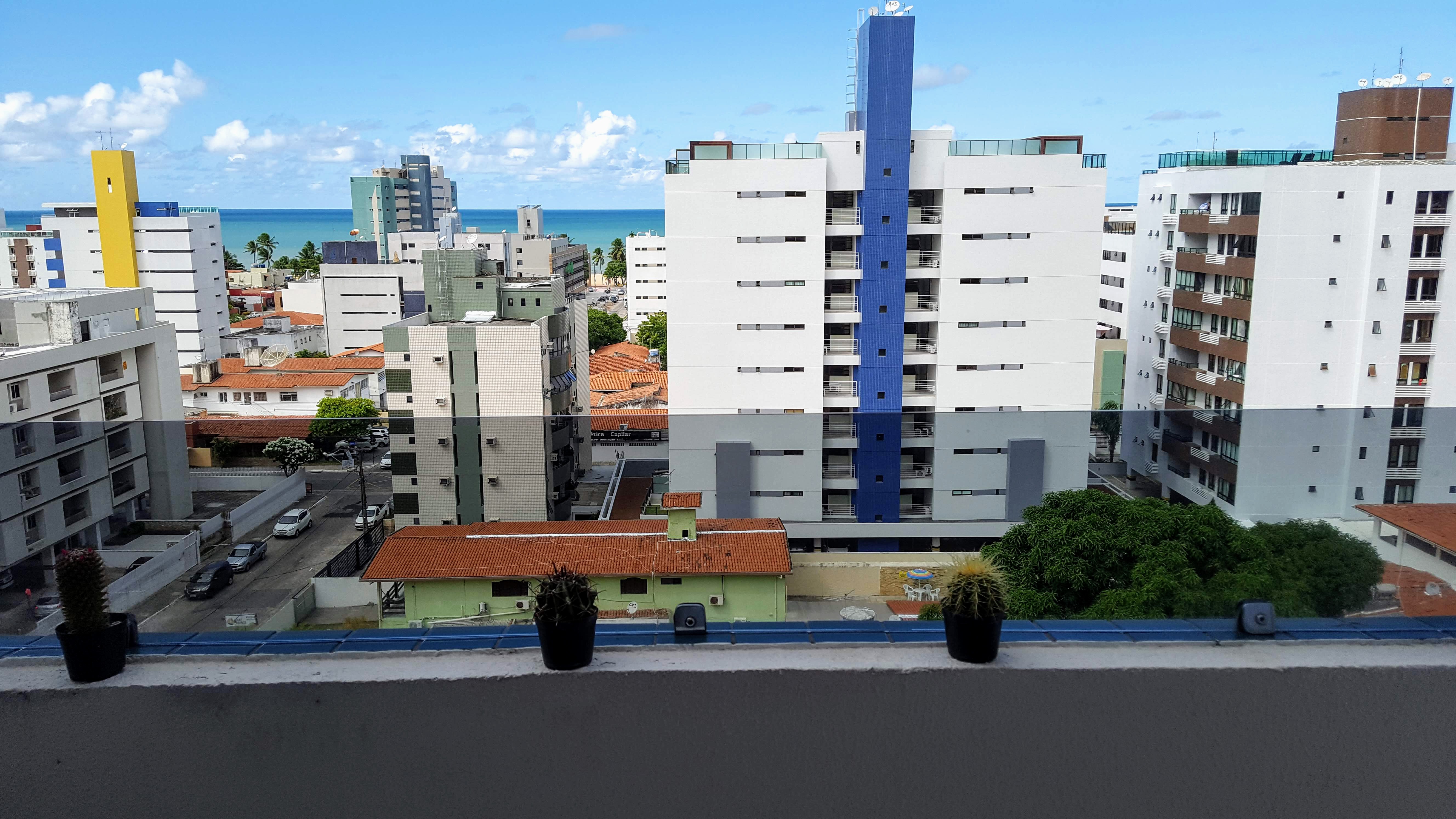NEXT  TO  THE BEACH  SUPERMARKET RESTAURANTS.
