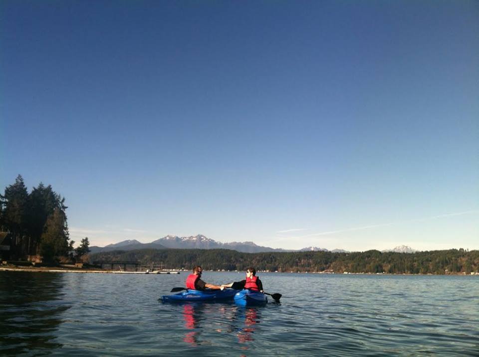 Hood Canal kayaking House, sleeps 8 with Hot Tub - Houses for Rent in  Union, Washington, United States