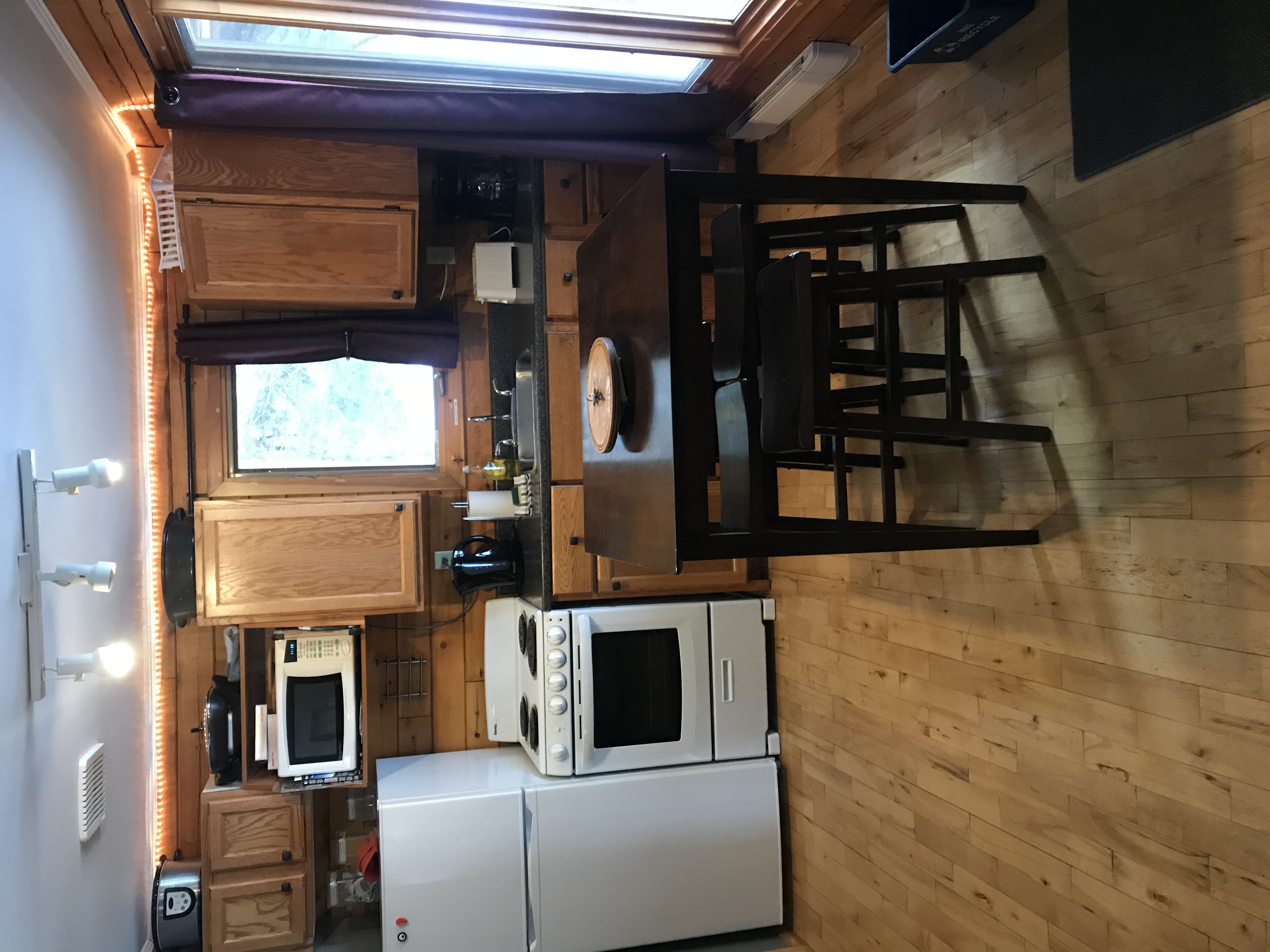 Cozy Waterfront Cottage in Tatamagouche 🏳️‍🌈 Cottages for Rent in