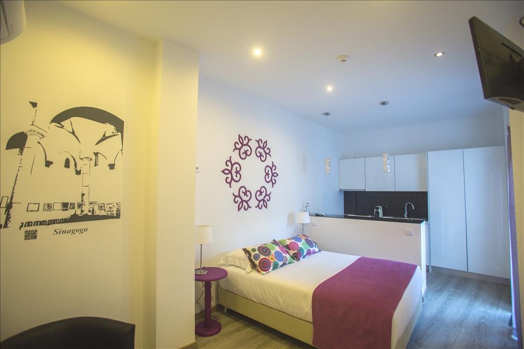 Studio - Thomar Story Guest House