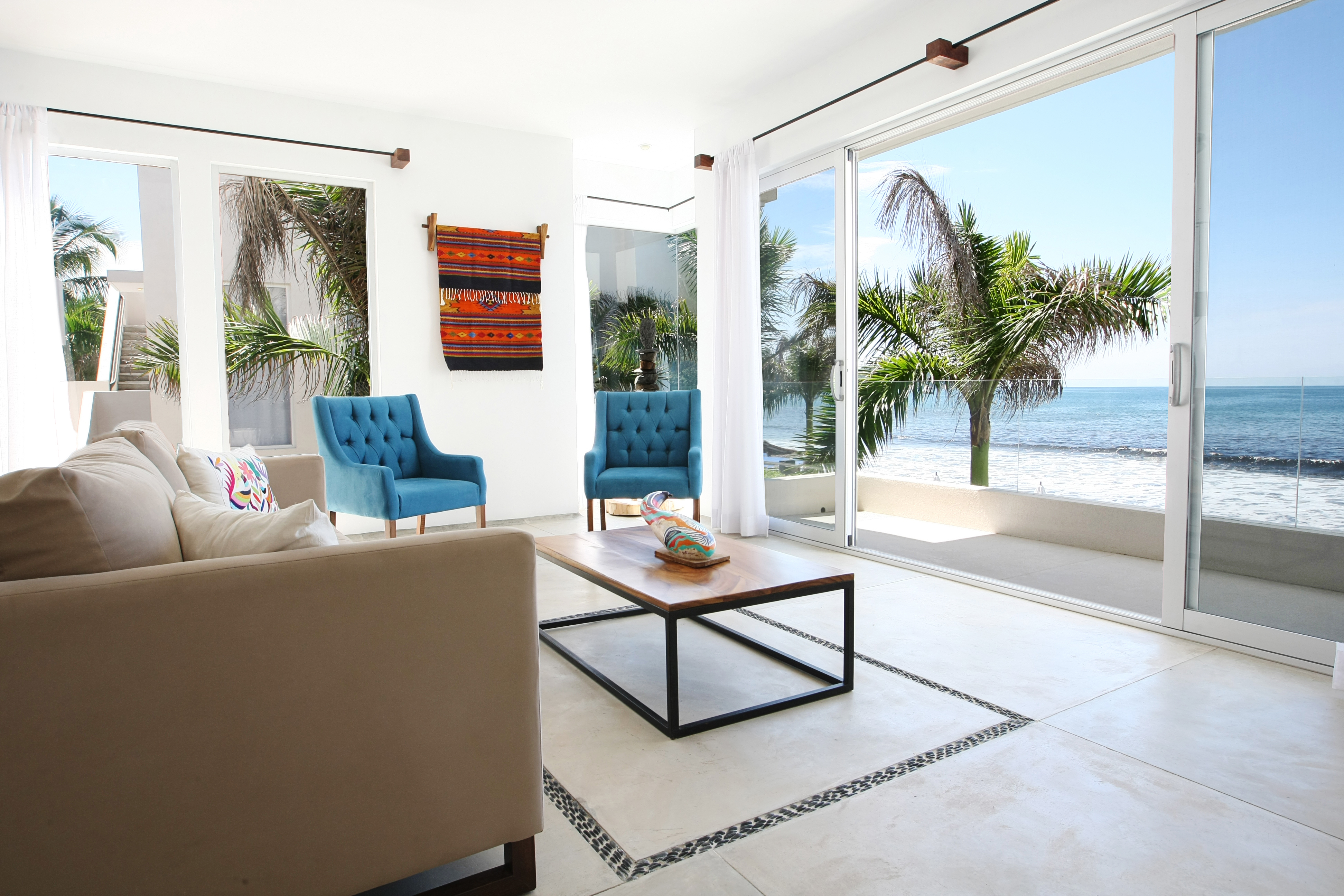 Beachfront Flat, Clara Vista #11, La Manzanilla