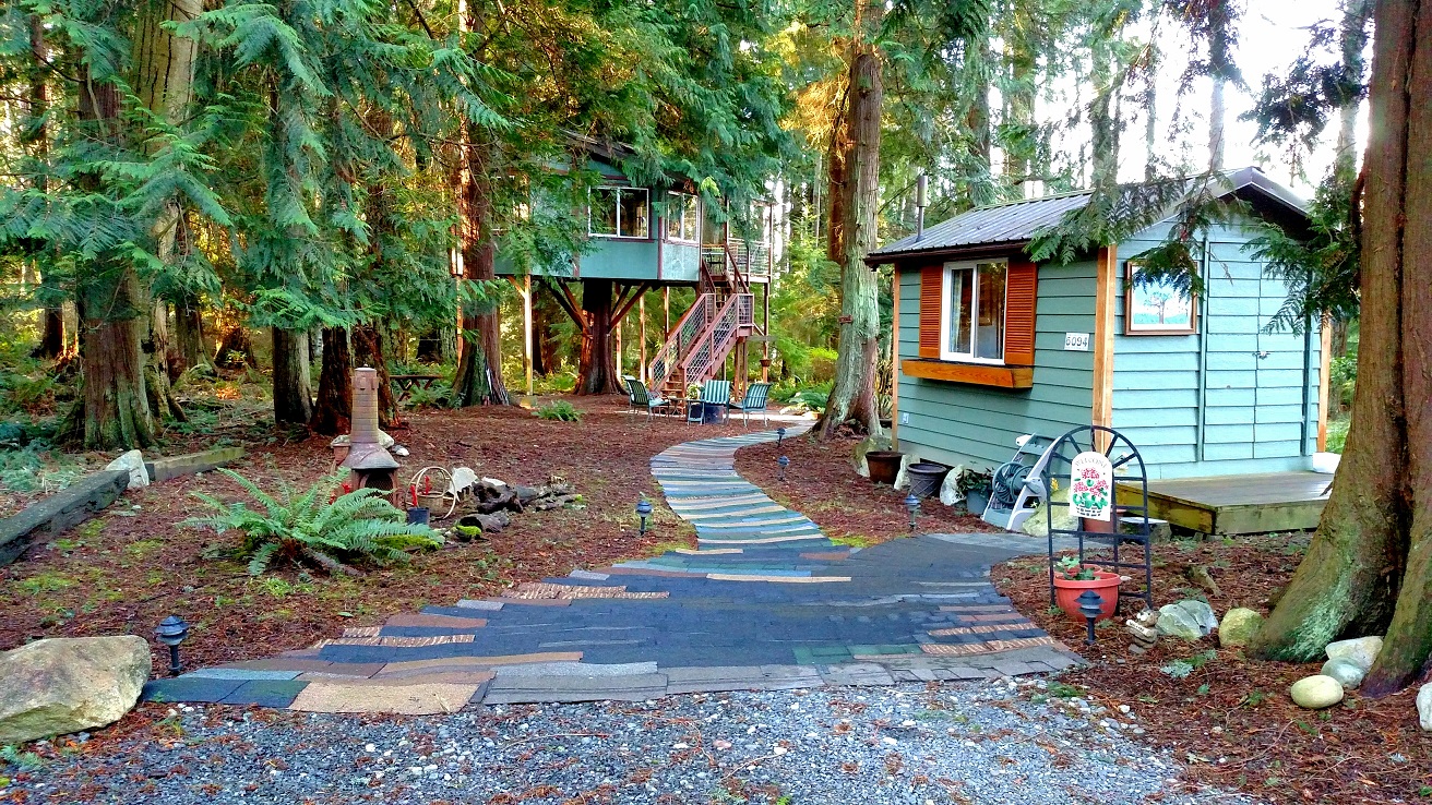 Tree House on Whidbey Island, WA Treehouses for Rent in Freeland