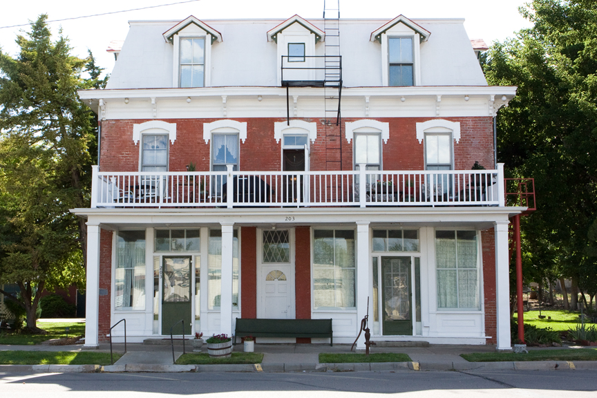 The Parlor Suite in the Historic Cimarron Hotel - Guest suites for Rent ...