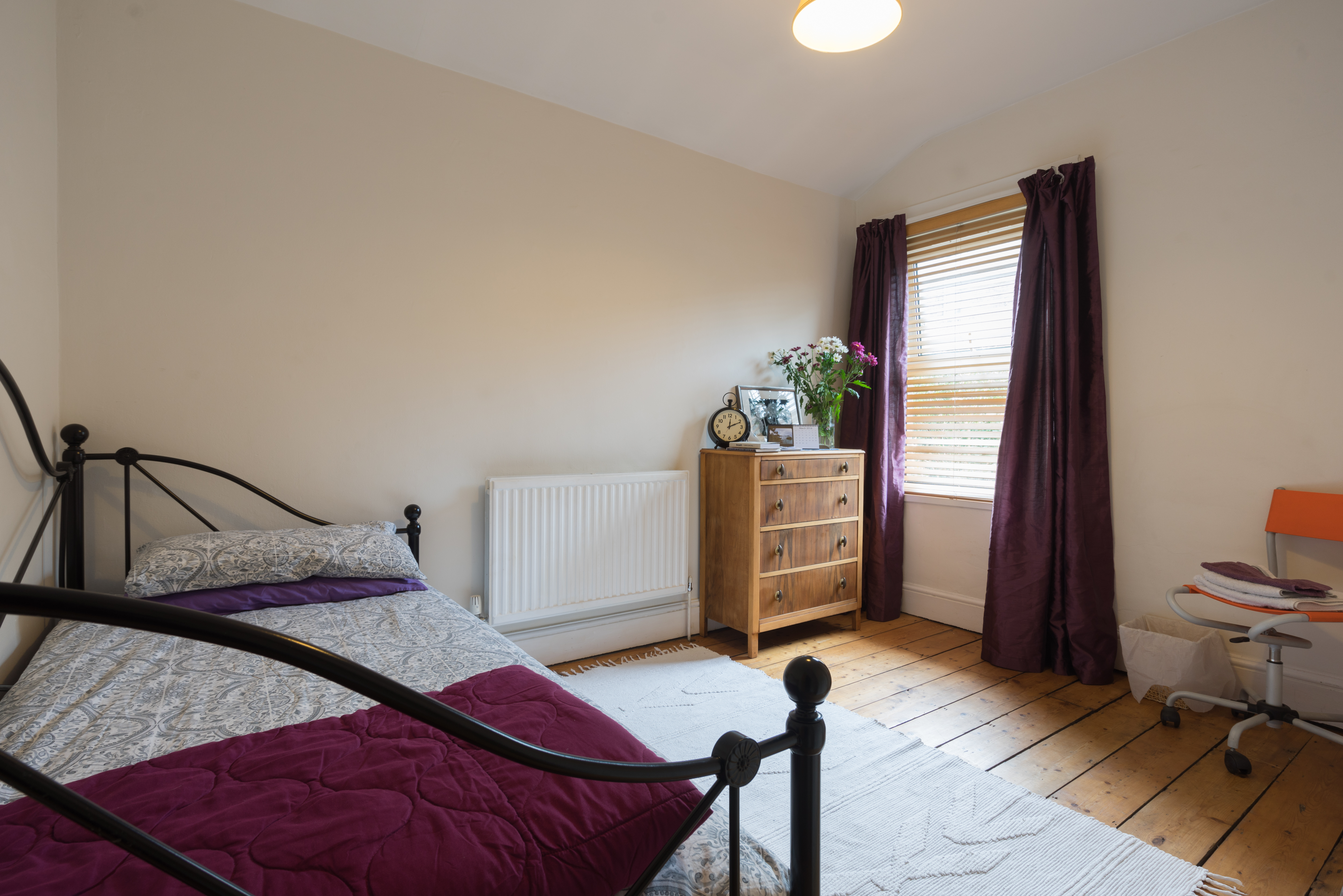 Southville - beautiful spacious room, garden view in Southville, Bristol