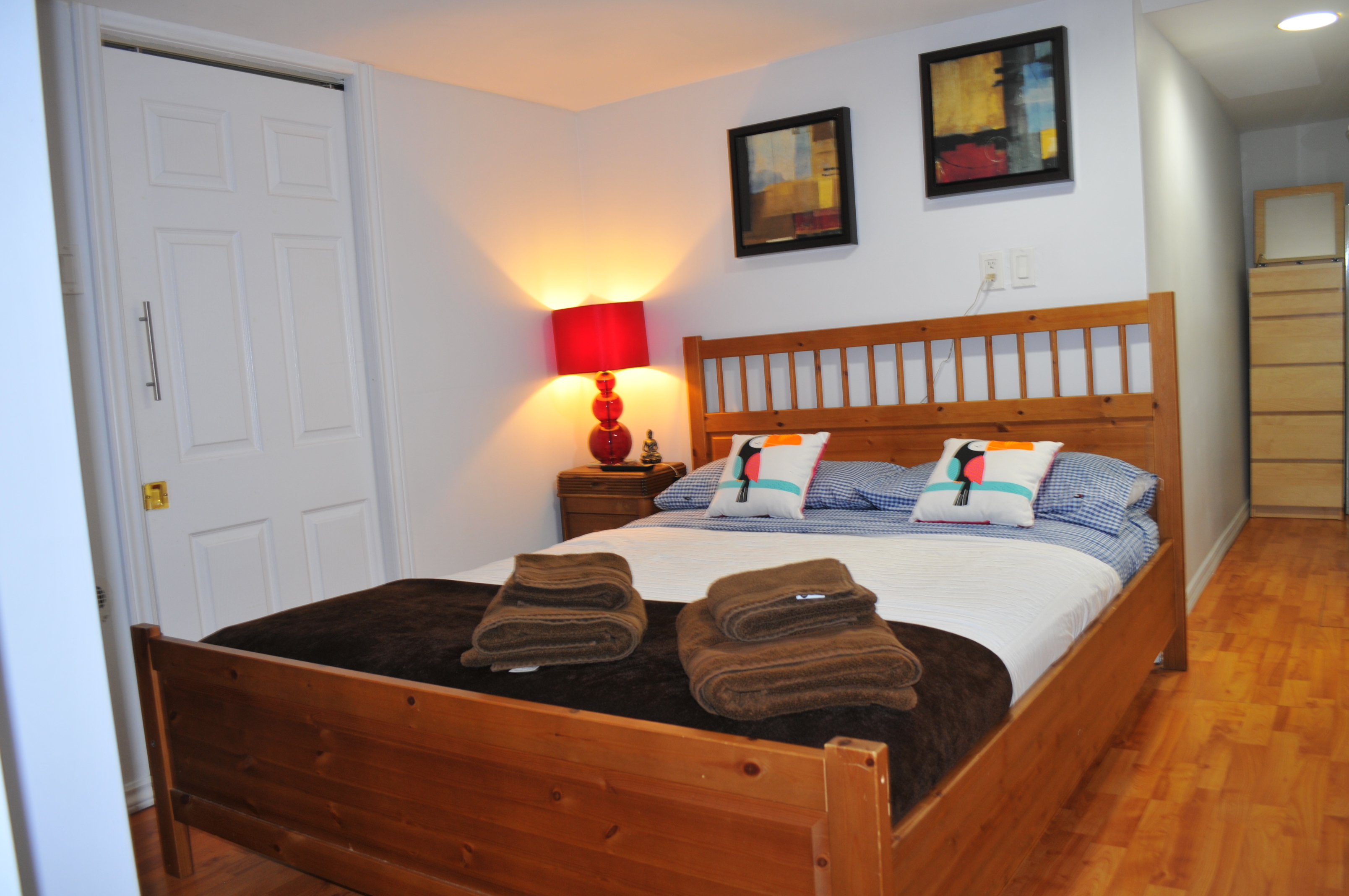 Basement private room parking and Netflix free