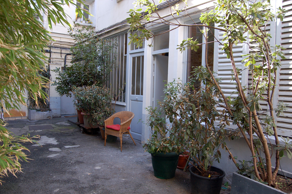 Art Studio on courtyard with trees