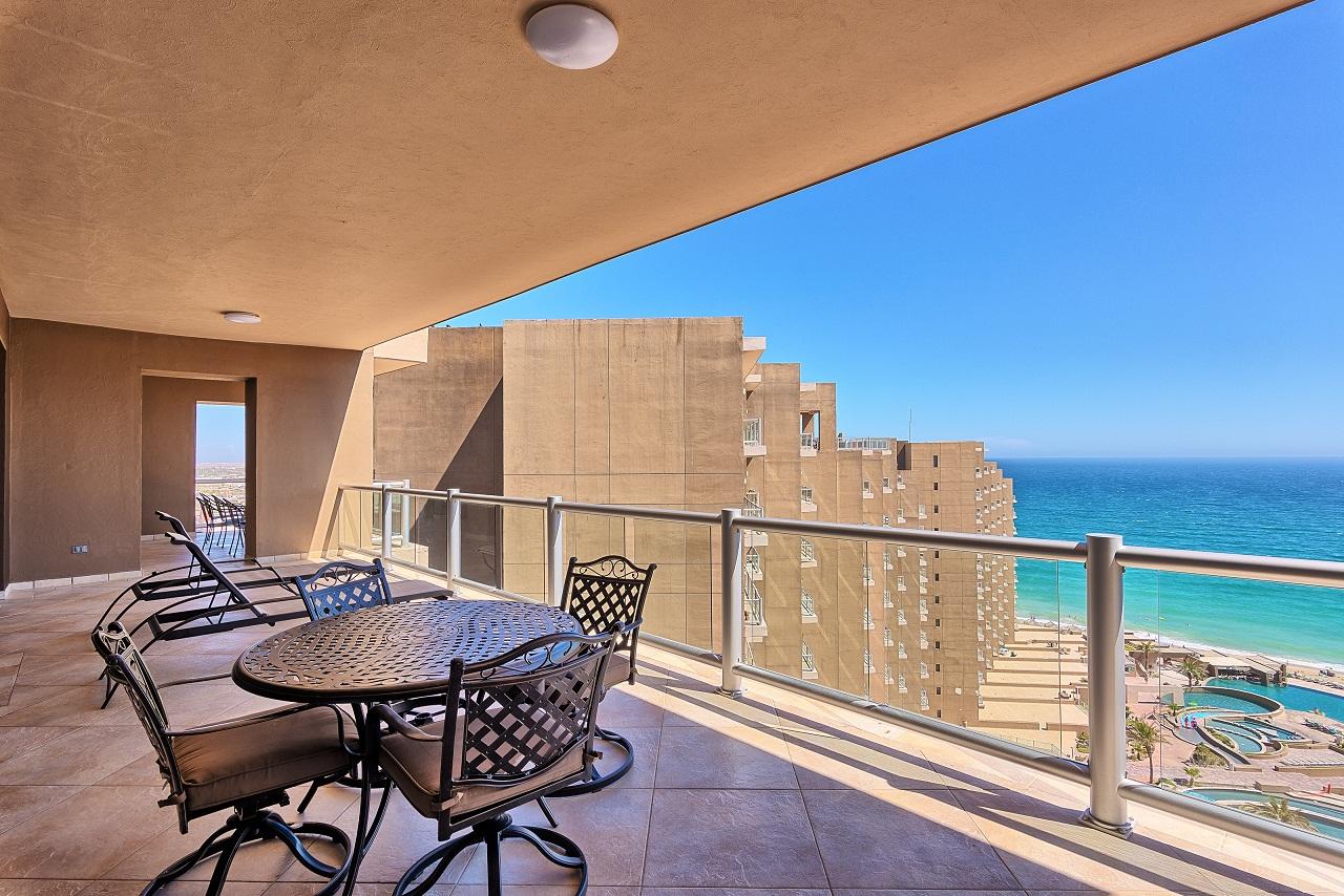 3 Bed Luxury Penthouse! Huge Patio, Ocean Views! Resorts for Rent in