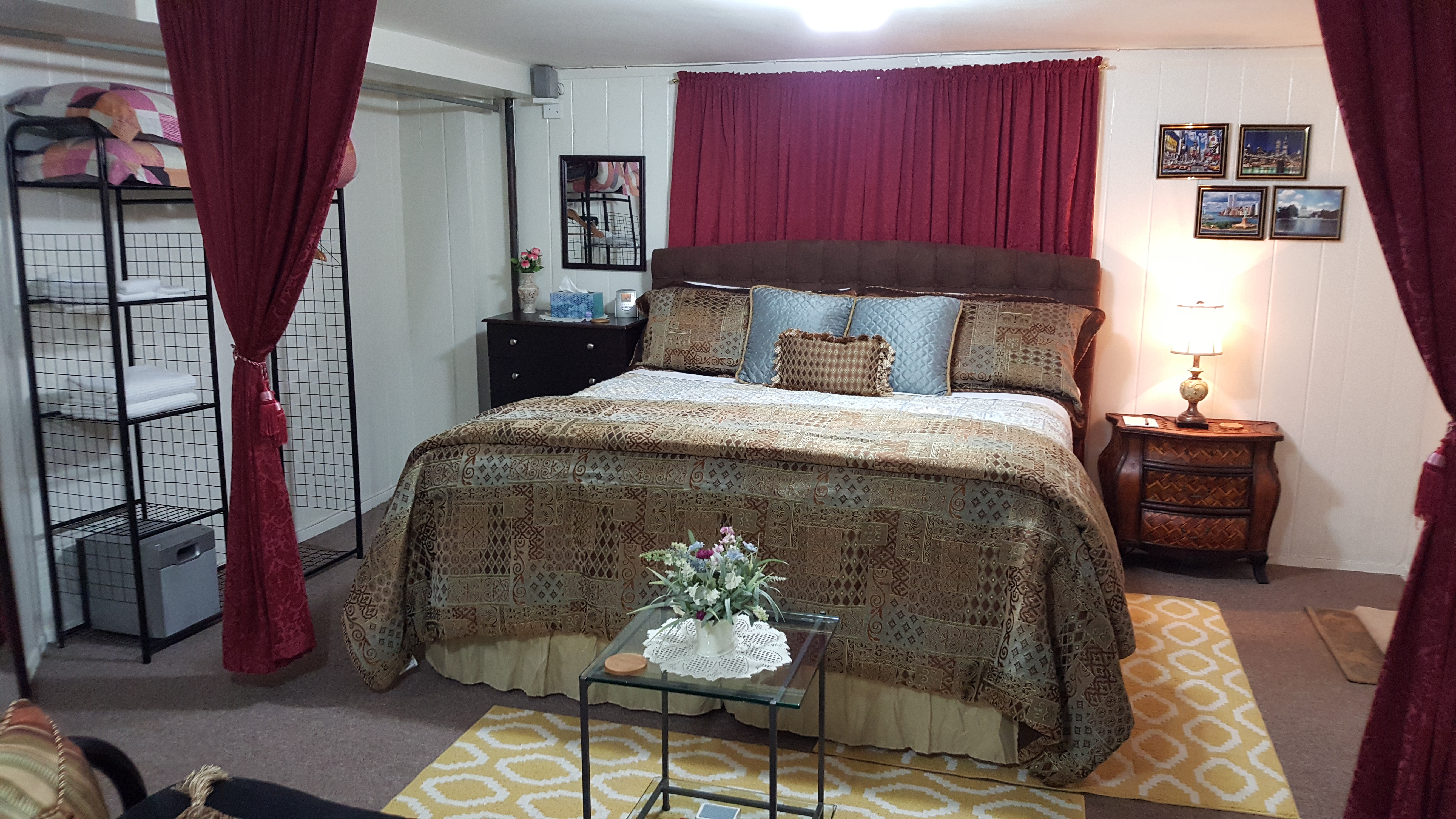 Pet & Tony's Residence