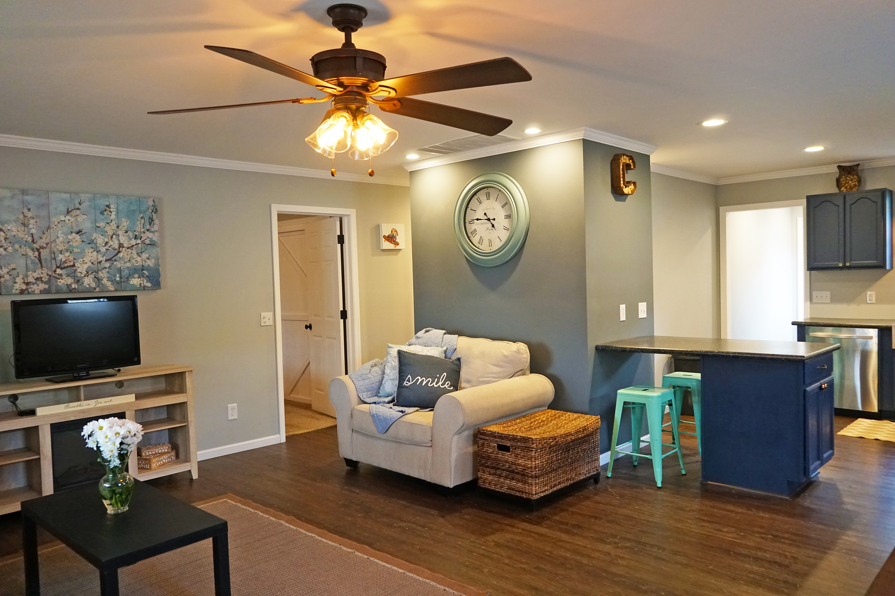 Luxurious Getaway On Witmer Lake Cottages For Rent In Wolcottville Indiana United States