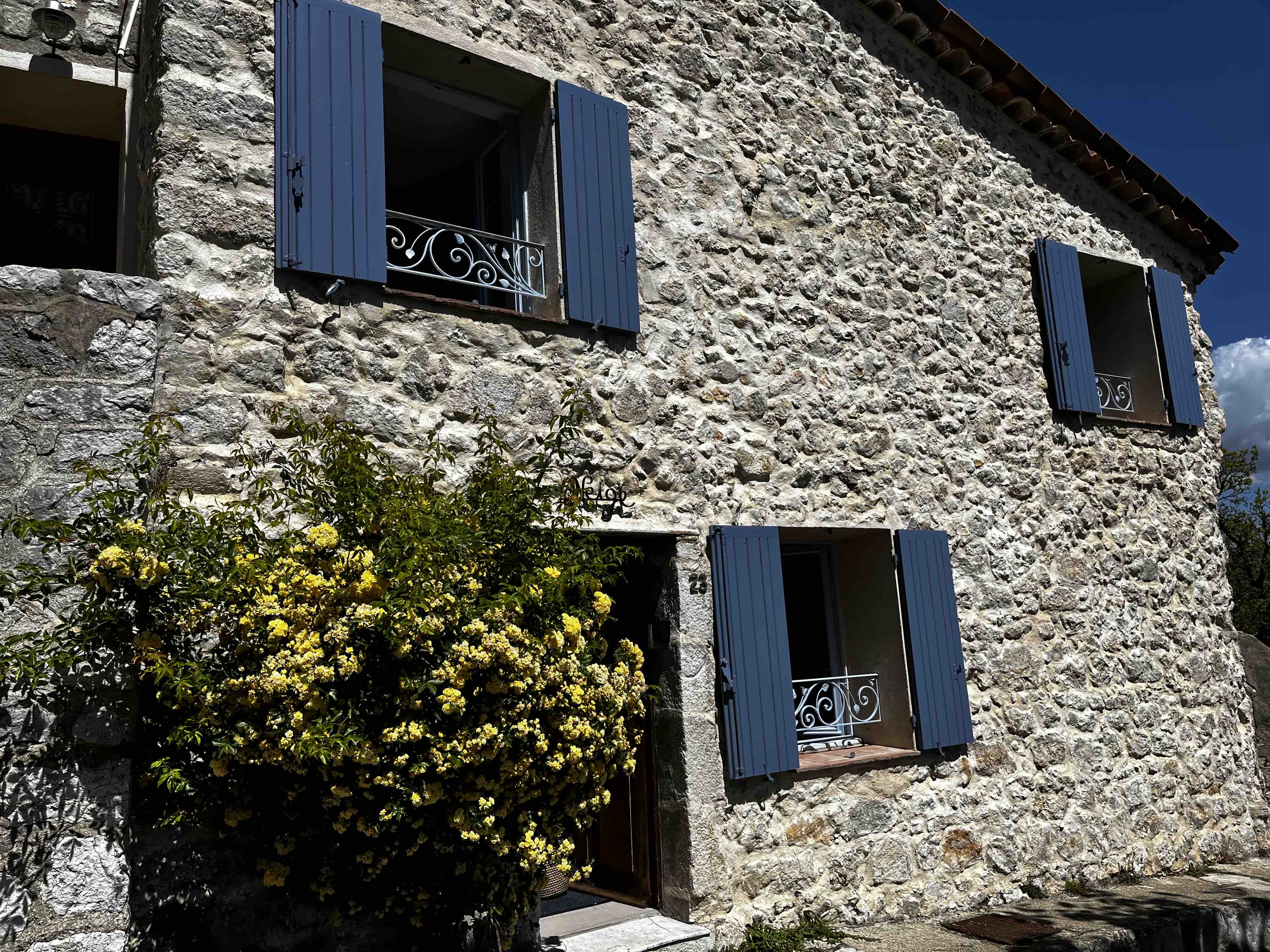 Pretty village house with exceptional panorama