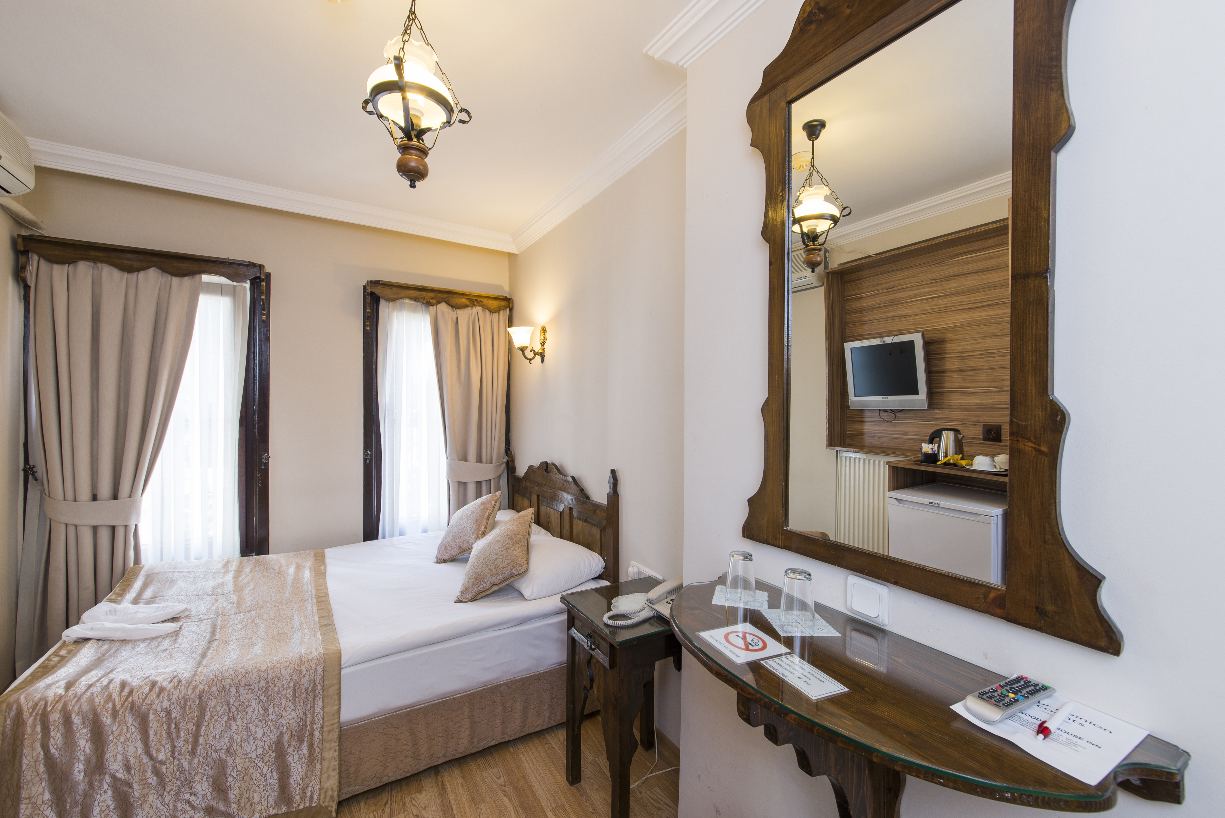 *#* Amazing Room in Old City