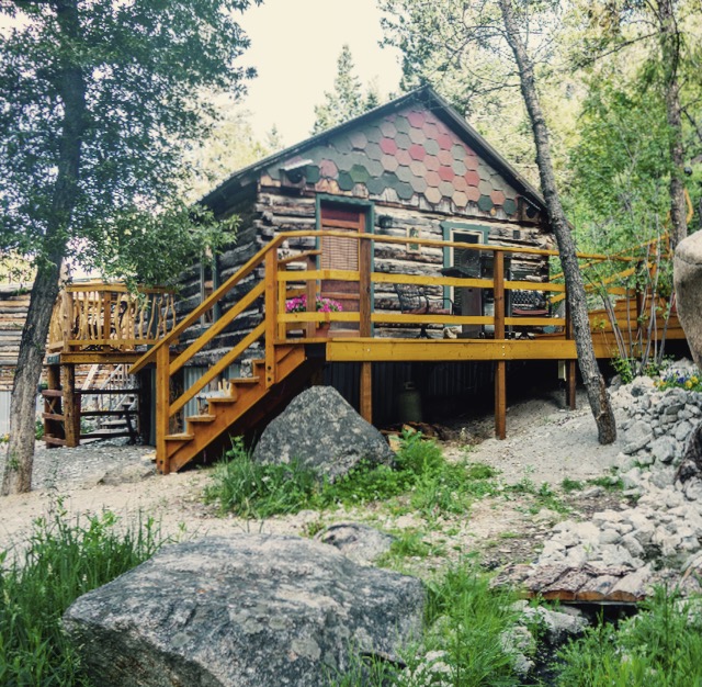 Holloway Cabin on Creek & Private HotSprings Cabins for Rent in
