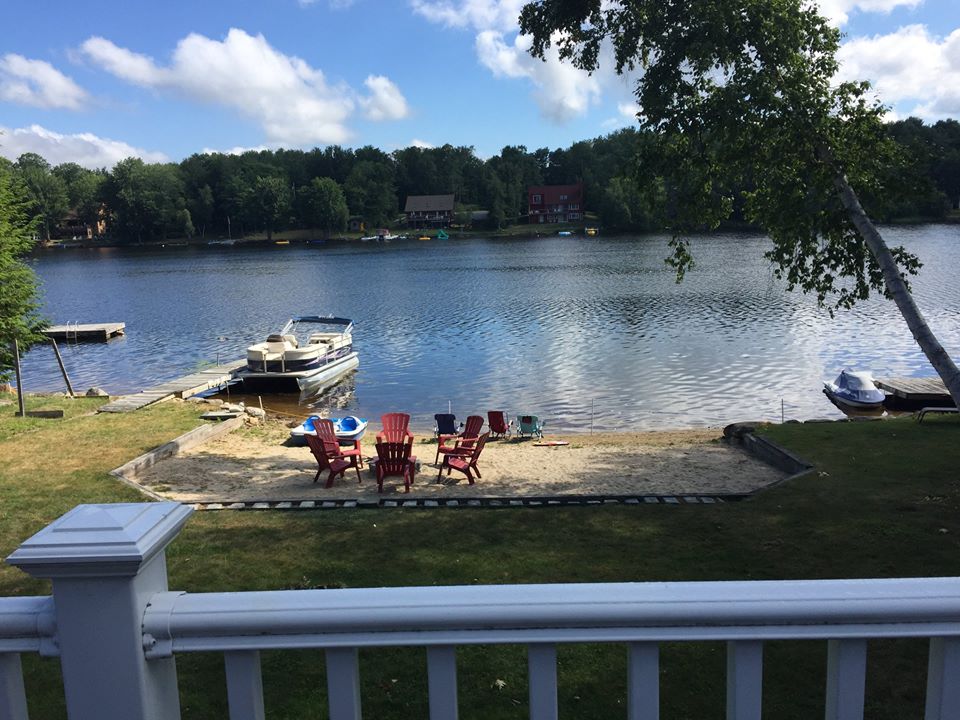 Locke Lake Escape at Varney Rd. Houses for Rent in Barnstead, New