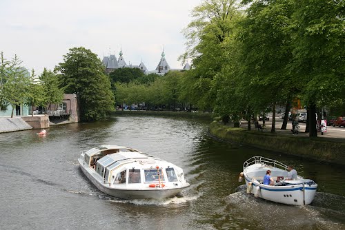 Family home near center, canal view — Amsterdam stay