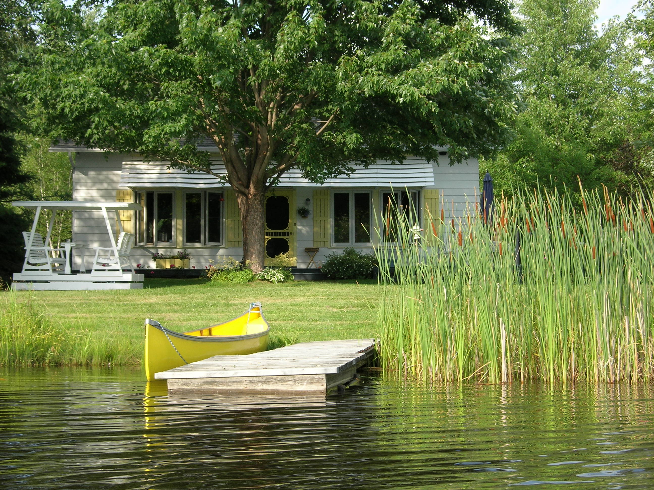 Cantonsdel’EstMaison de charme bord lac privé Chalets à louer à