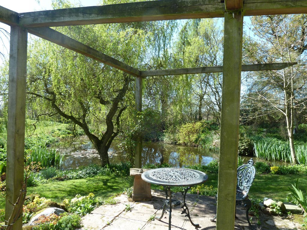Calm & private garden cottage Houses for Rent in Macclesfield