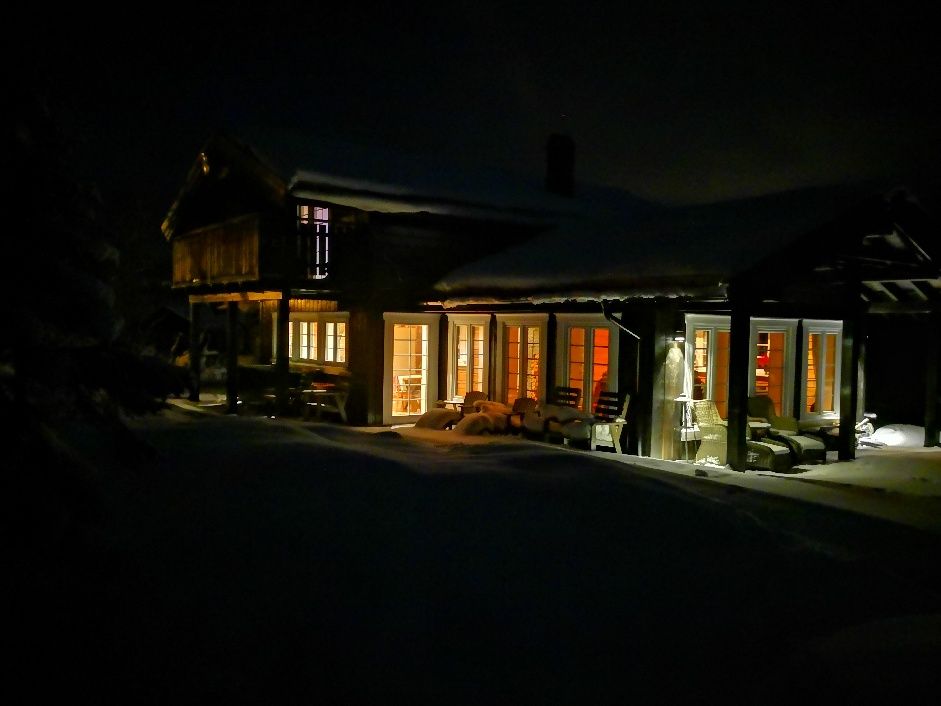 Cozy "stuggu" in quiet cabin area by Storlien