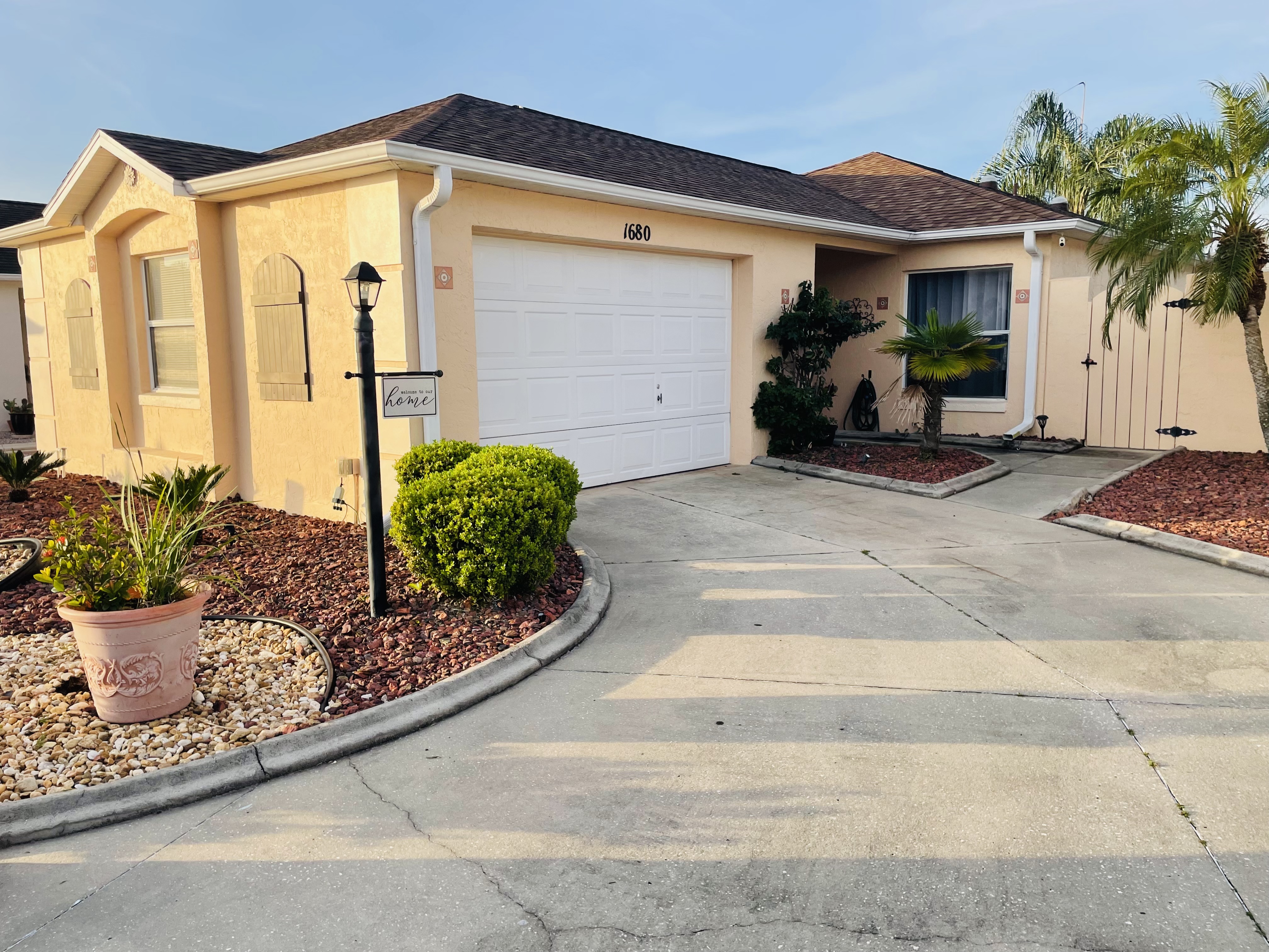 Remodeled 2/2 Baja style villa w/4 person cart