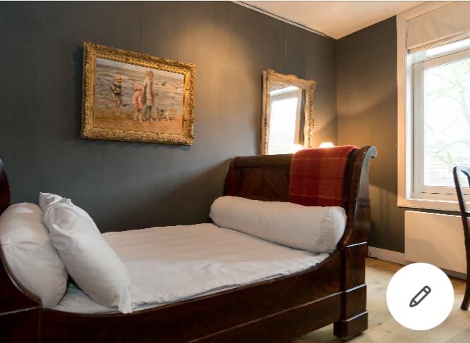 Art collectors’ home in Museum Quarter — Amsterdam stay