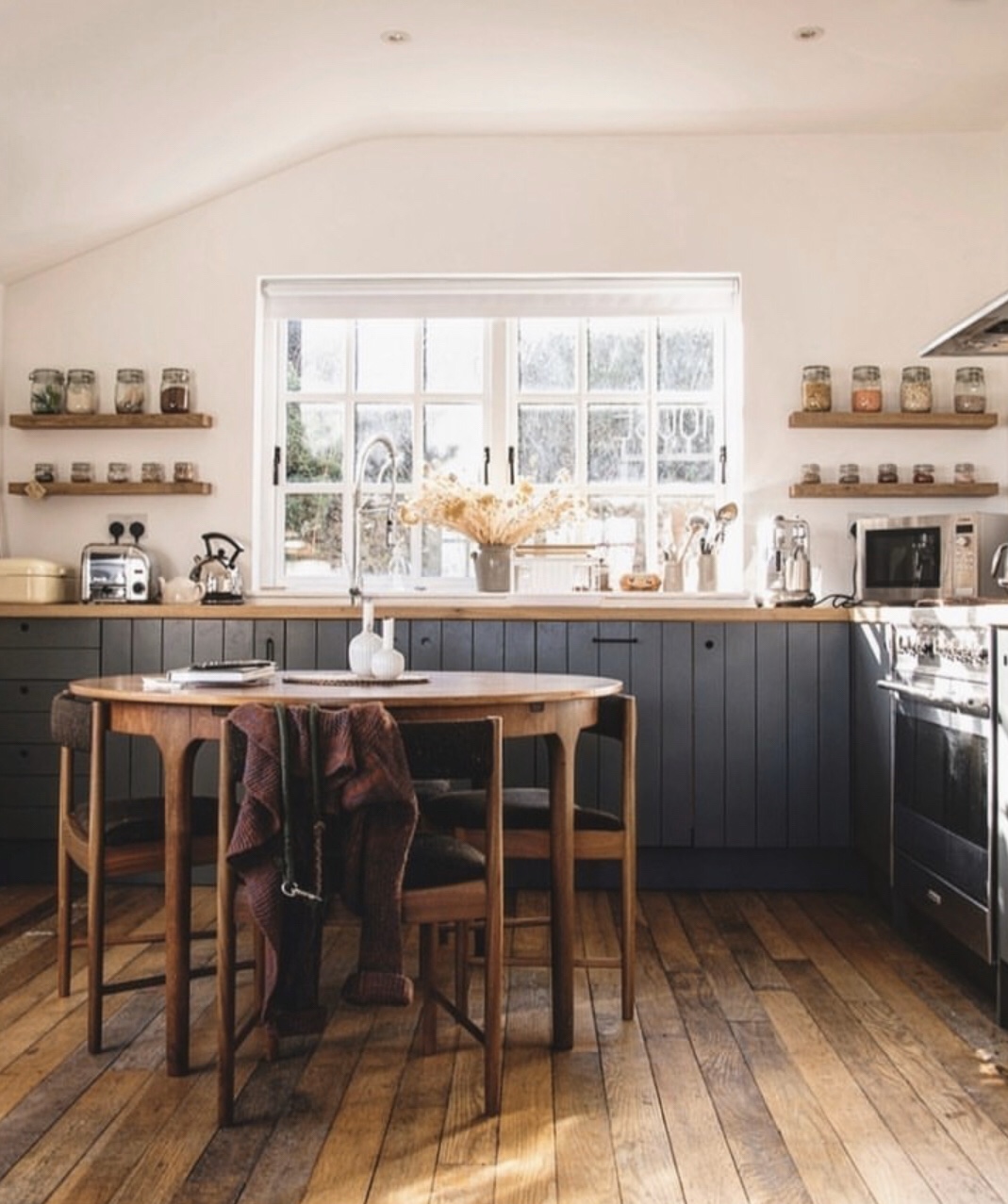 Cosy Cottage with Spectacular Sea Views Cottages for Rent in