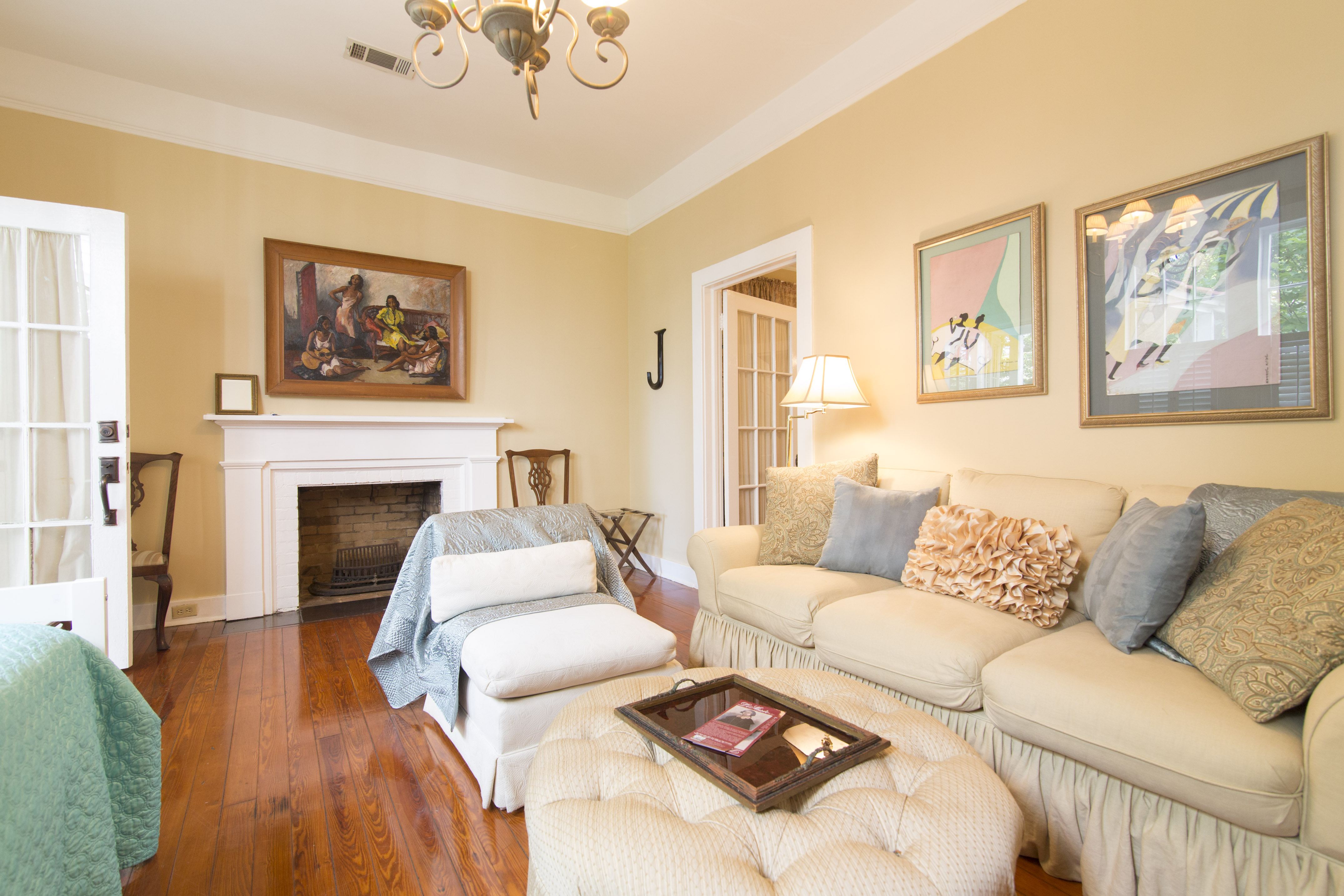Creole Elegance on Esplanade Ridge in Treme - Lafitte, New Orleans