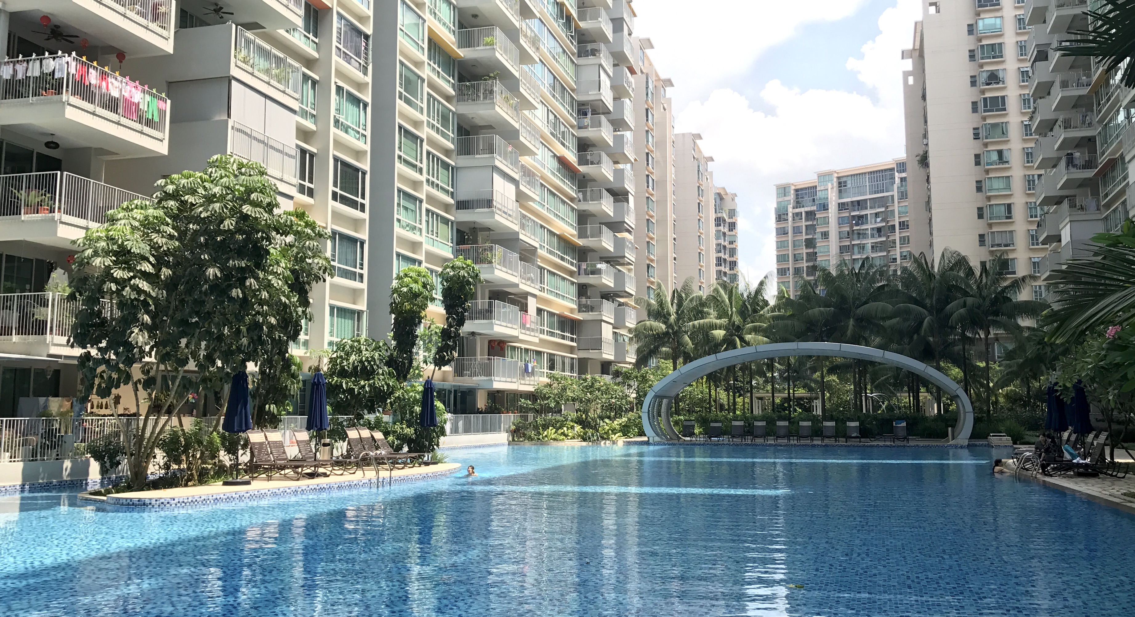 Cozy private room near Lakeside MRT