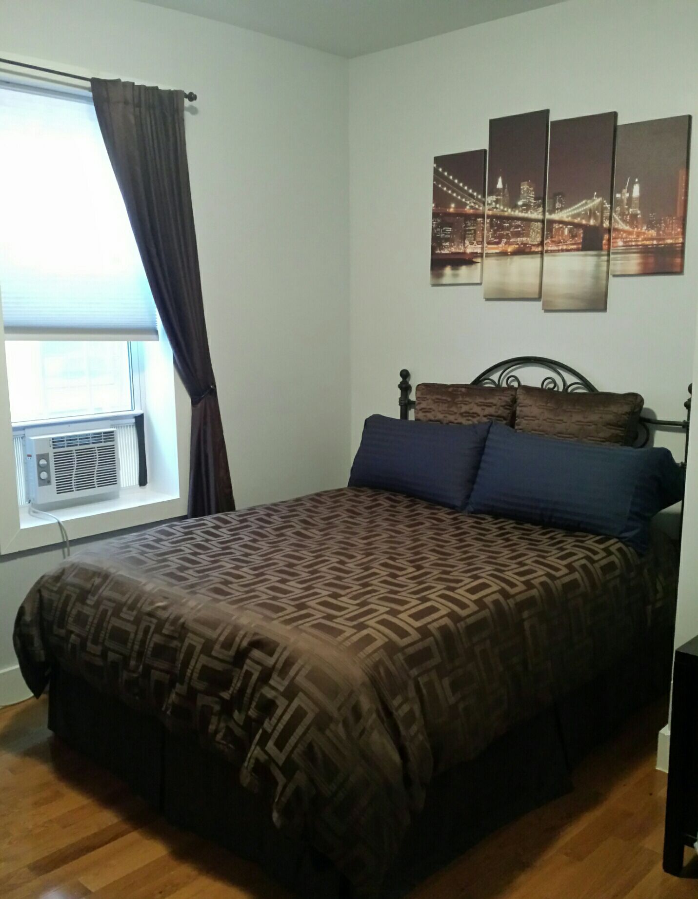 1 bedroom w/ Queen bed, 5 minutes from Manhattan