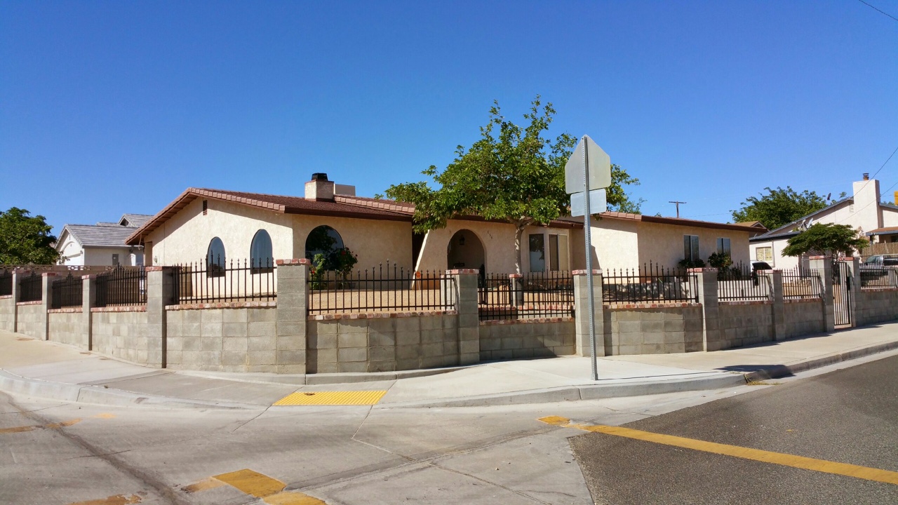 CASA BENAVIDES - The Jenny Room - Houses for Rent in Barstow