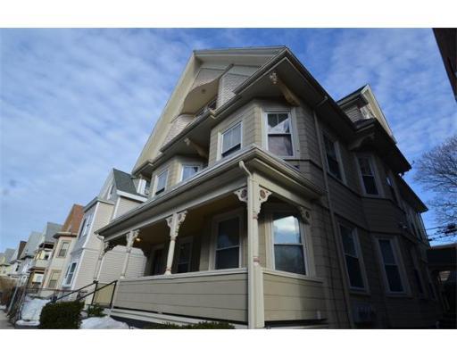 Private Room 3 Min Walk to Savin Hill Subway Stop