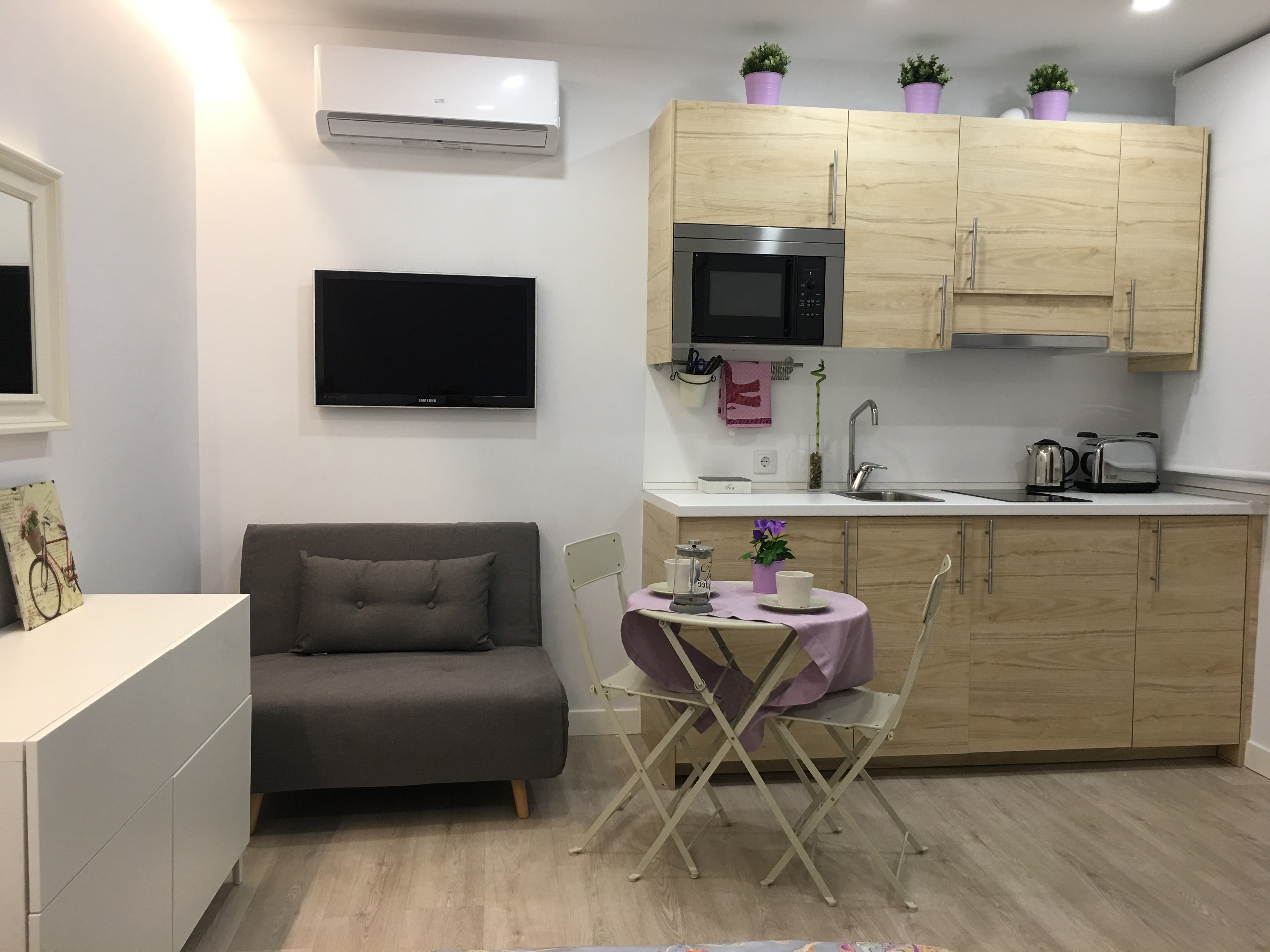 Full studio 2 heart of Madrid 2. No turistico