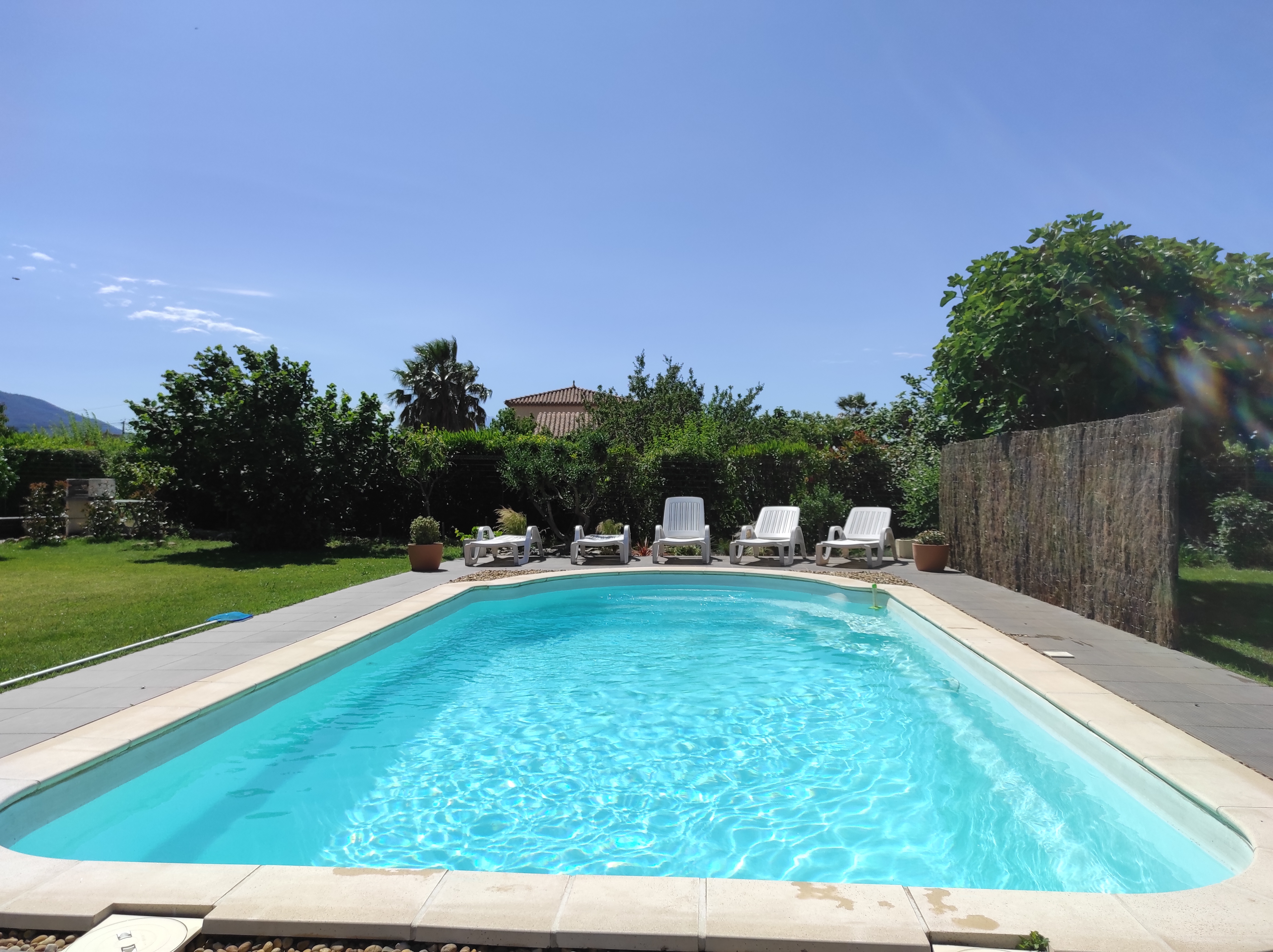1 - House, view of the Albères, with pool