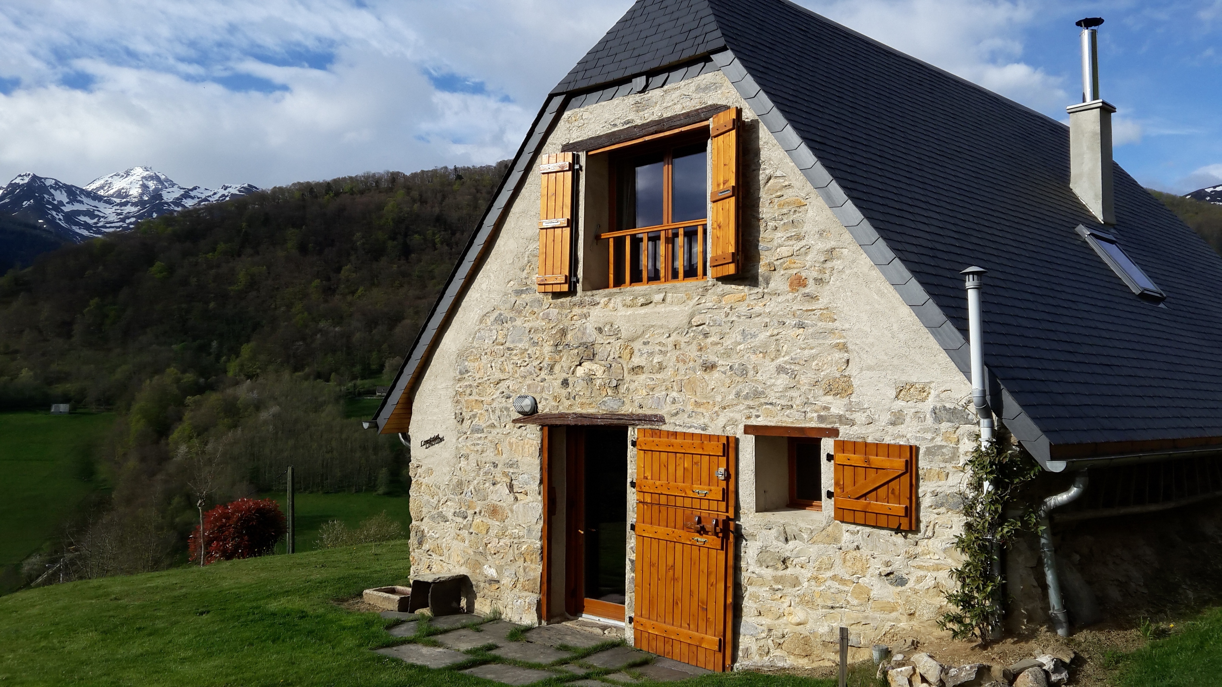 GRANGE BERGERIE GITE PYRENEES