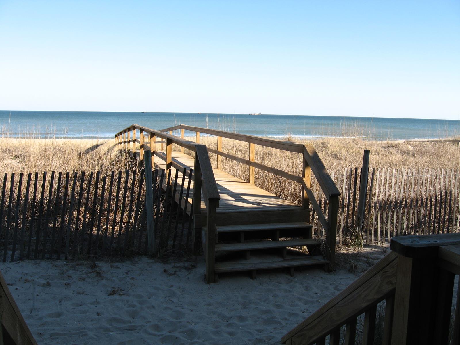 Sea Breeze Beautiful Oceanfront Townhome in Kure Townhouses for Rent