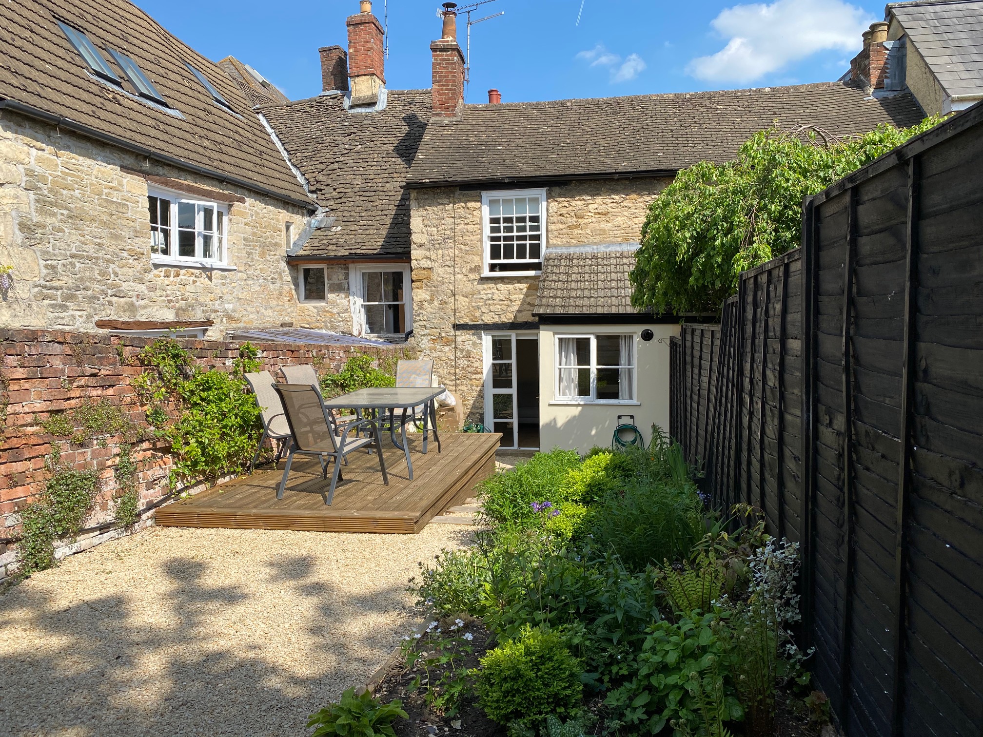Cosy cottage in the heart of WottonUnderEdge Cottages for Rent in