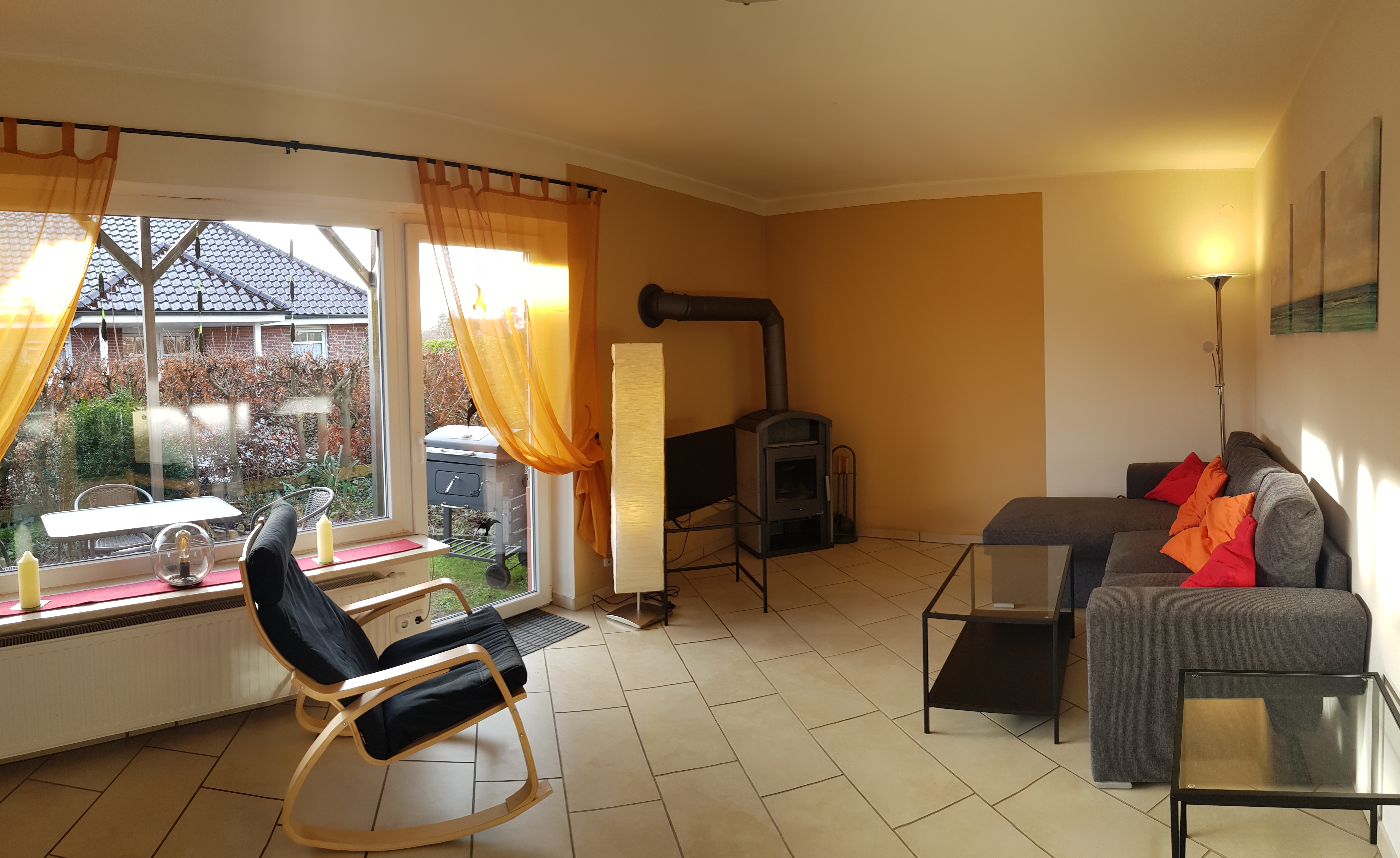 Apartment near seal station with garden