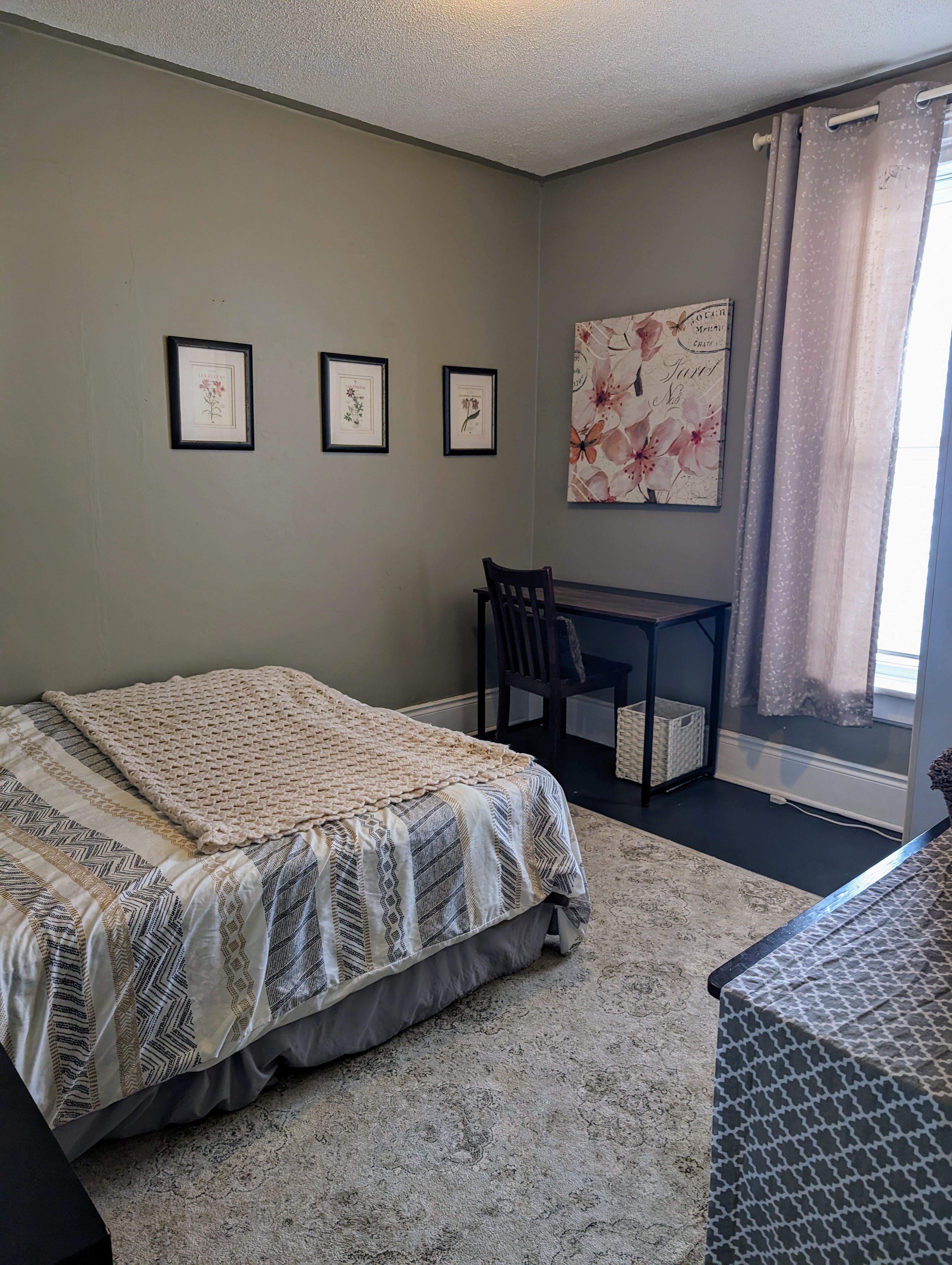 Cozy Restful Ripley Room with private bathroom