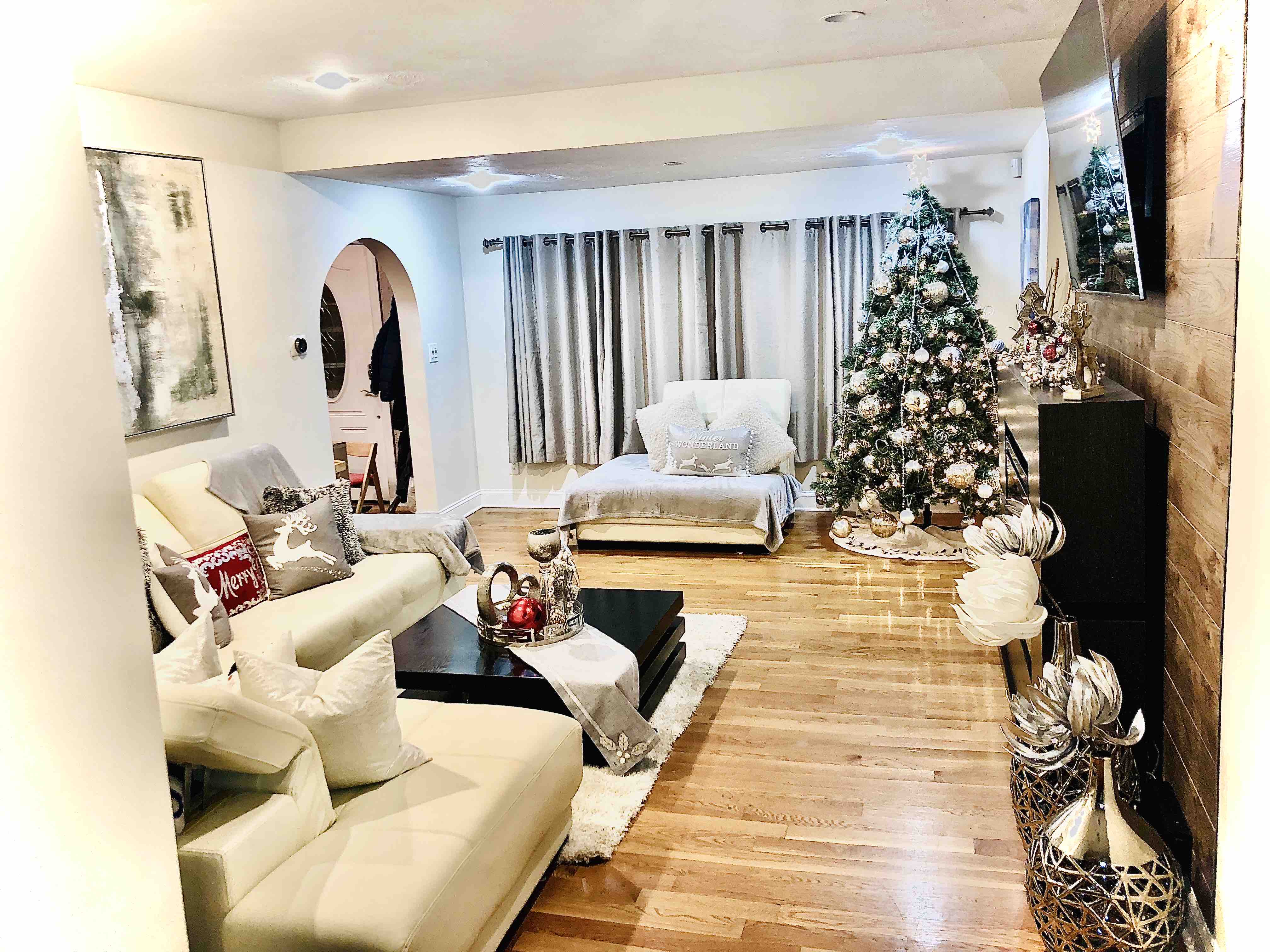 Beautiful modern Beach House!! Houses for Rent in Revere