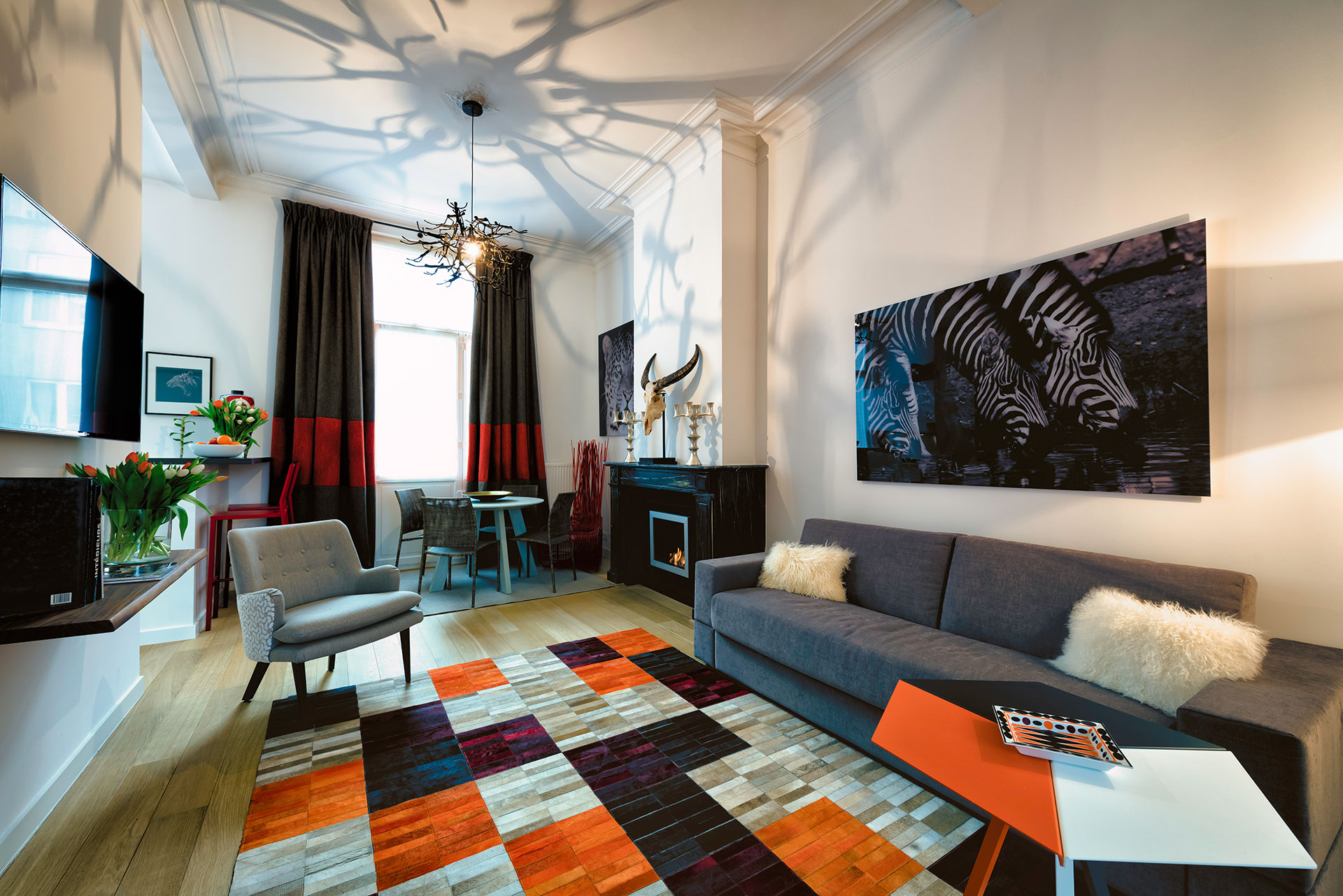 Avenue Louise - One Bedroom Apartment with Balcony in Bruxelles, Brussels