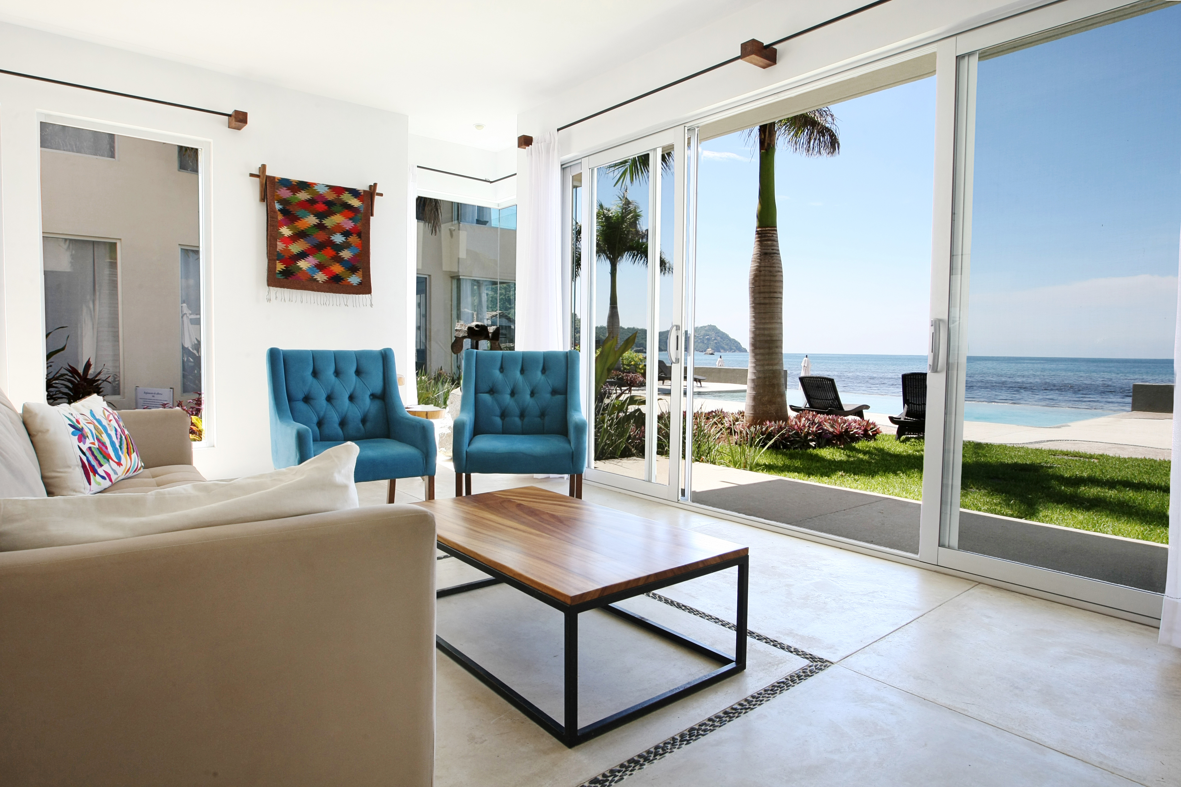 Beachfront Flat, Clara Vista #5, La Manzanilla