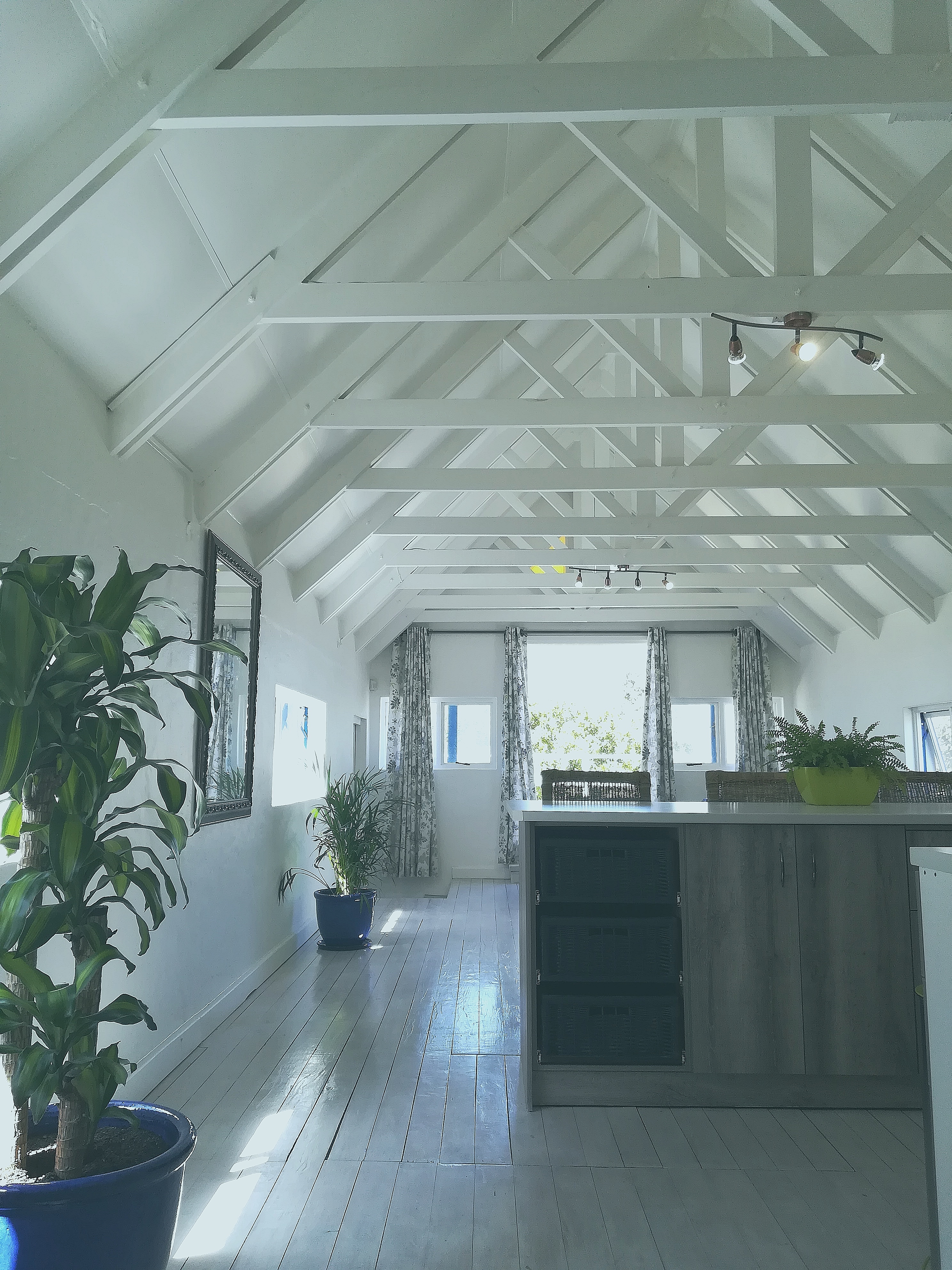 Blue Roof Rendez-vous