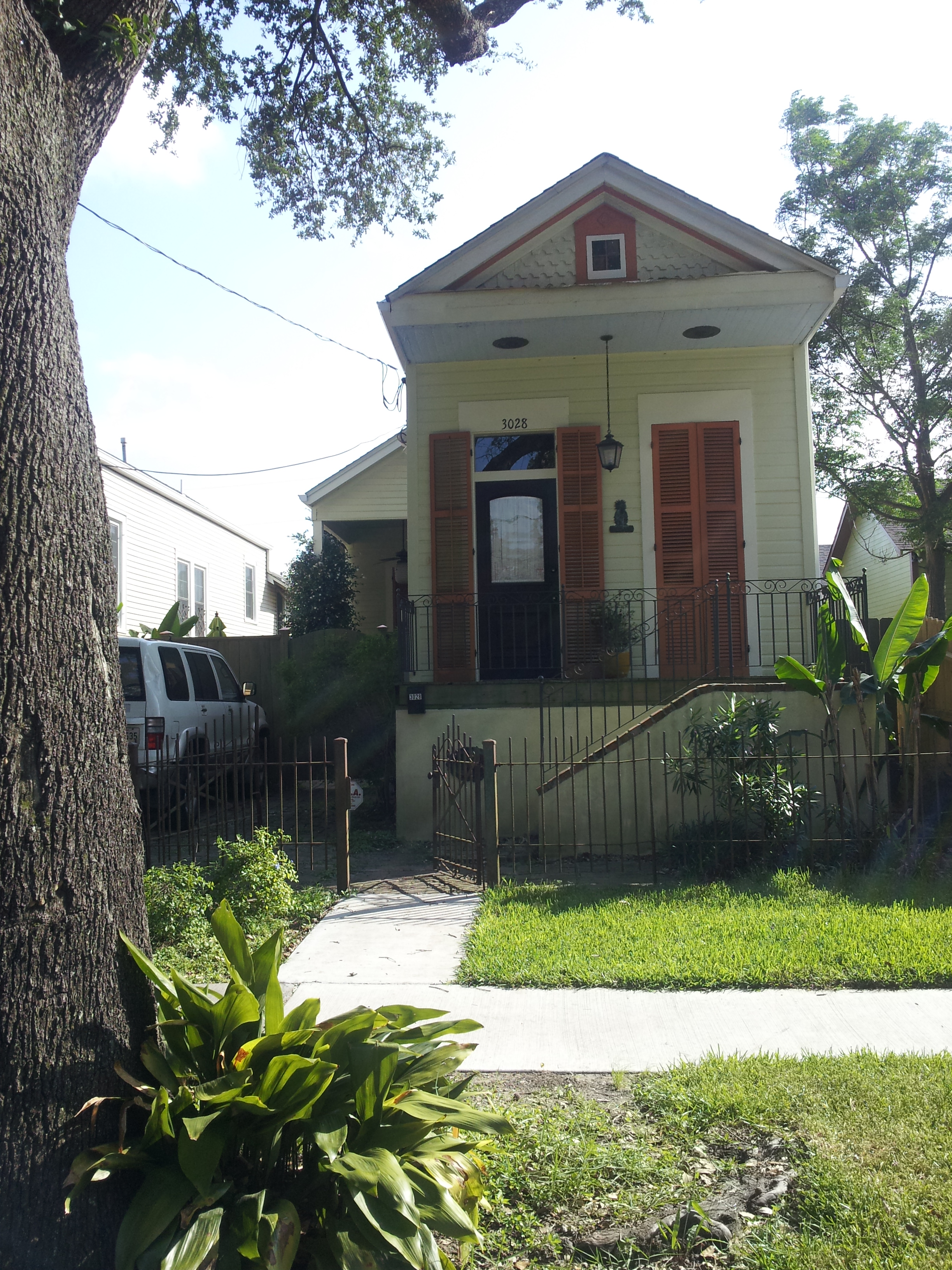 Cozy one bedroom and bath in Mid-City home in Mid-City, New Orleans