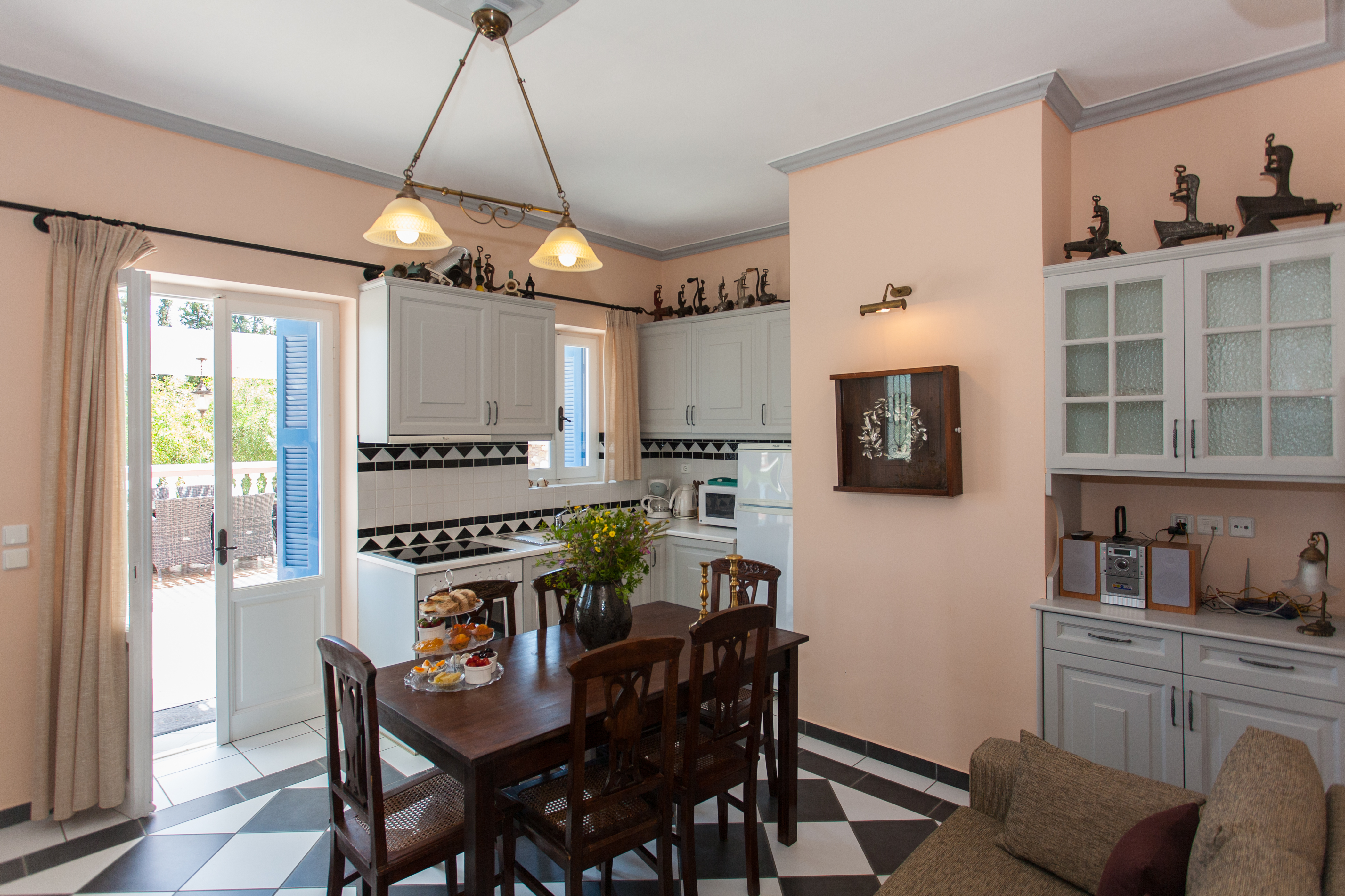 TItika, family flat with big veranda in Πλατανιά, Crete