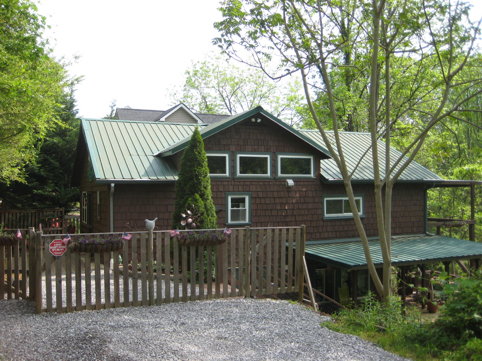to "Cozy Oak Cottage" Cottages for Rent in Asheville, North