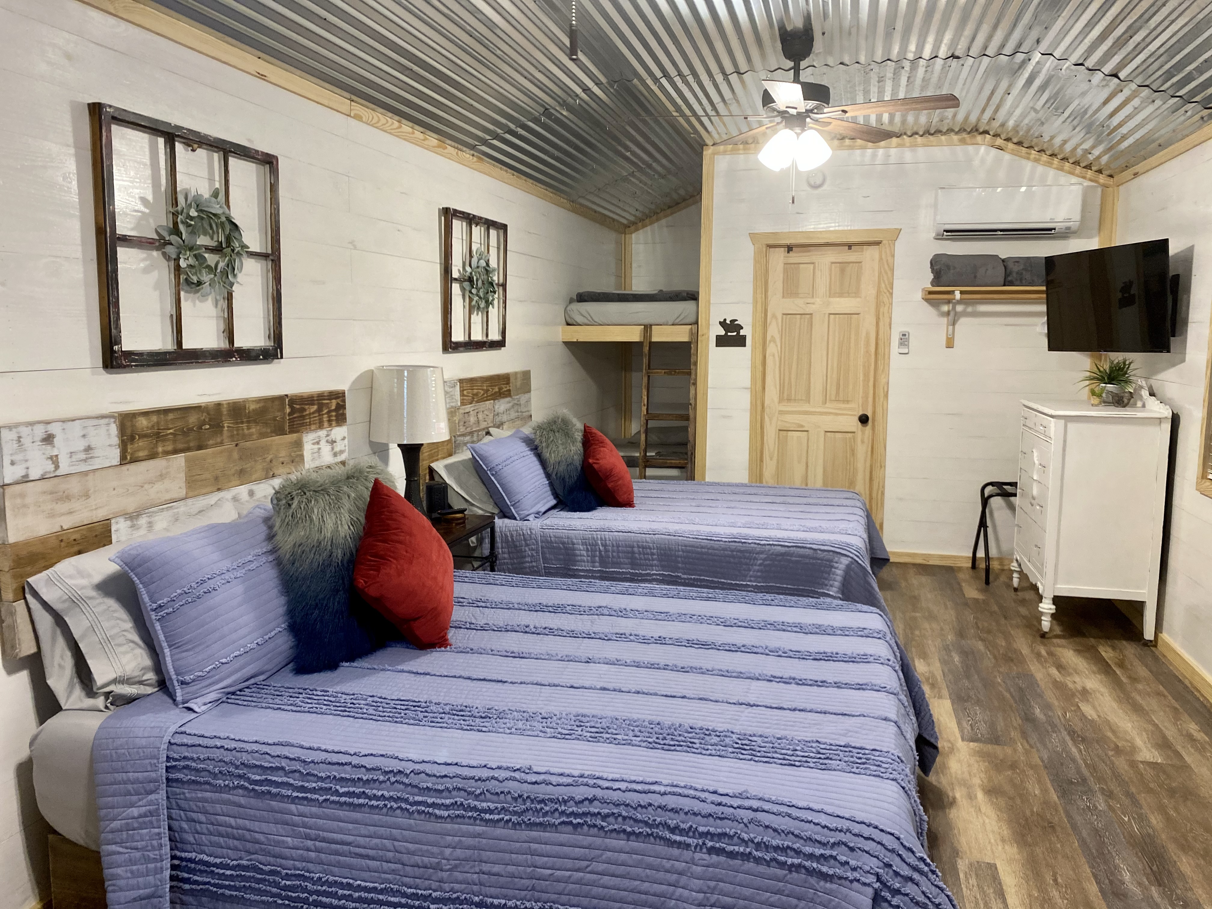 Honkey's Hideout @Ranch225-Meet Honkey the Donkey