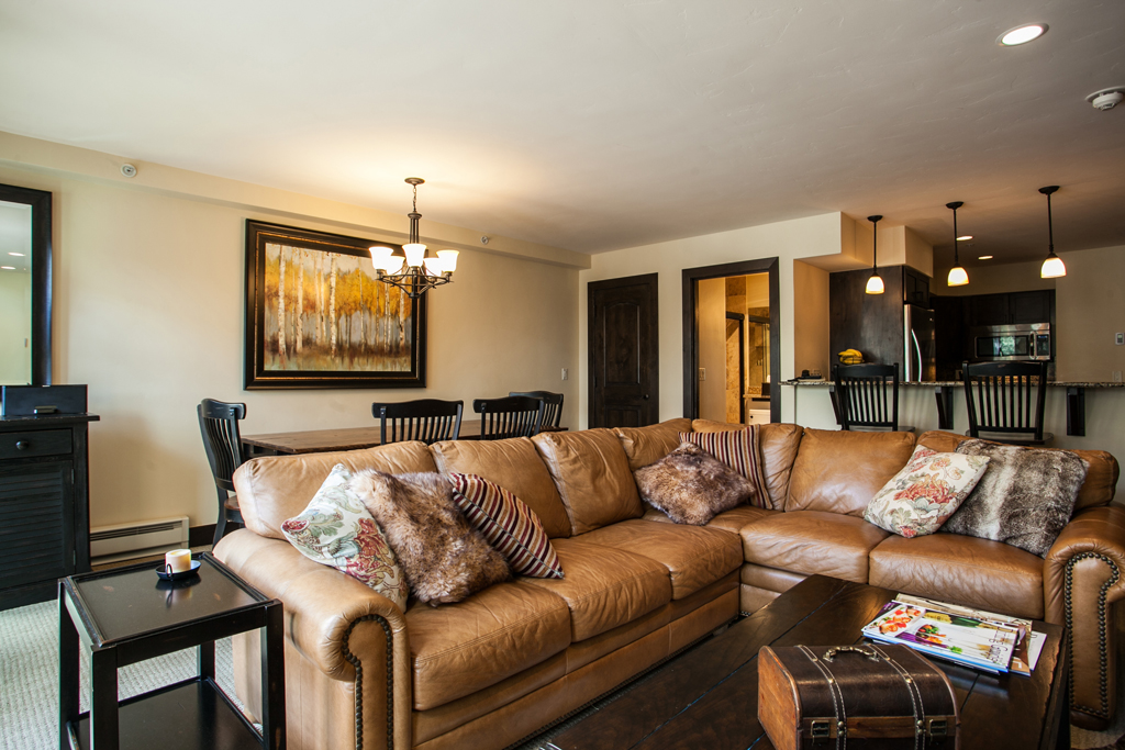 3 bd/3 ba w/ views ski in/out Apartments for Rent in Vail, Colorado