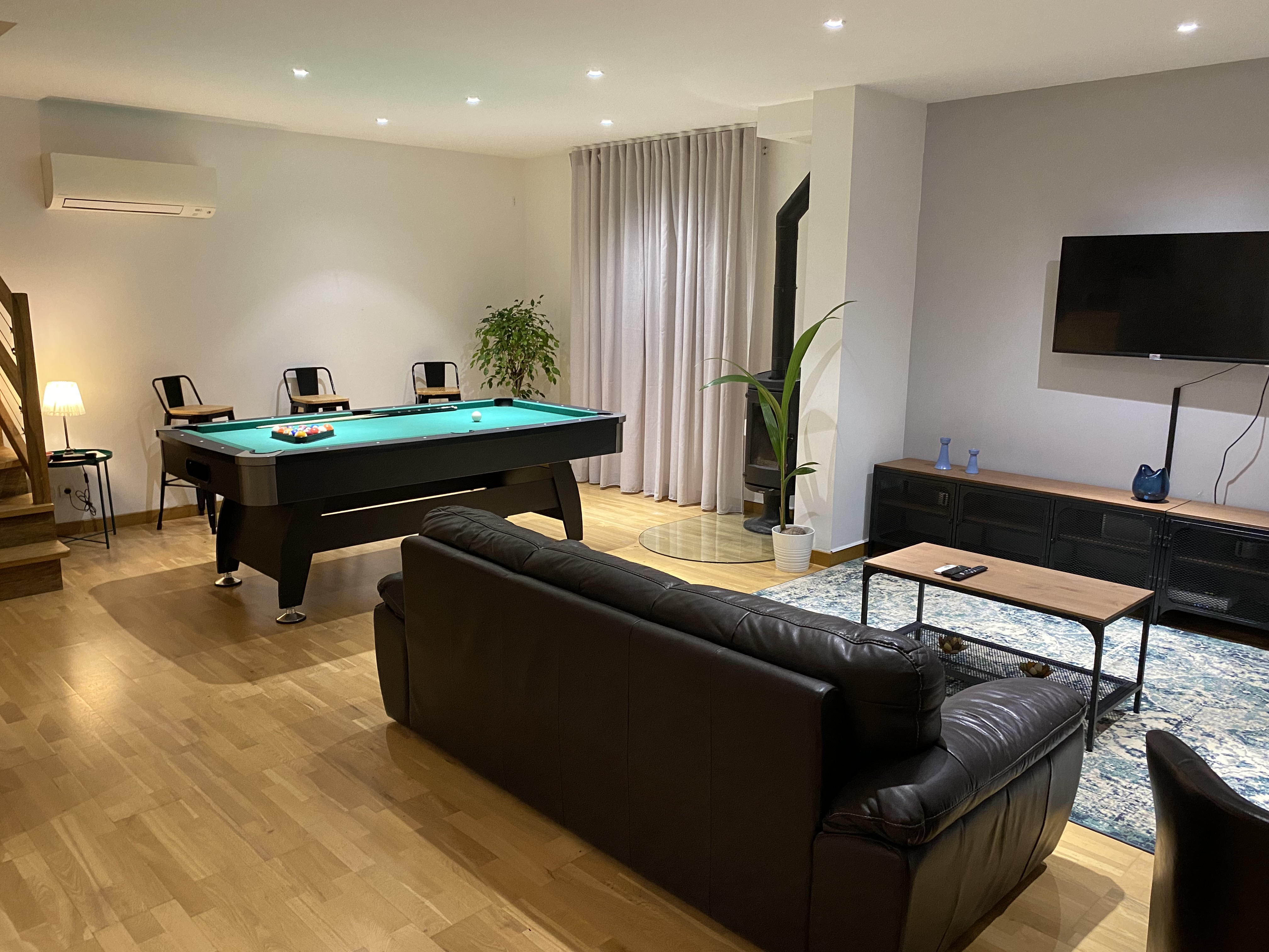 Great home+ group/large family pool