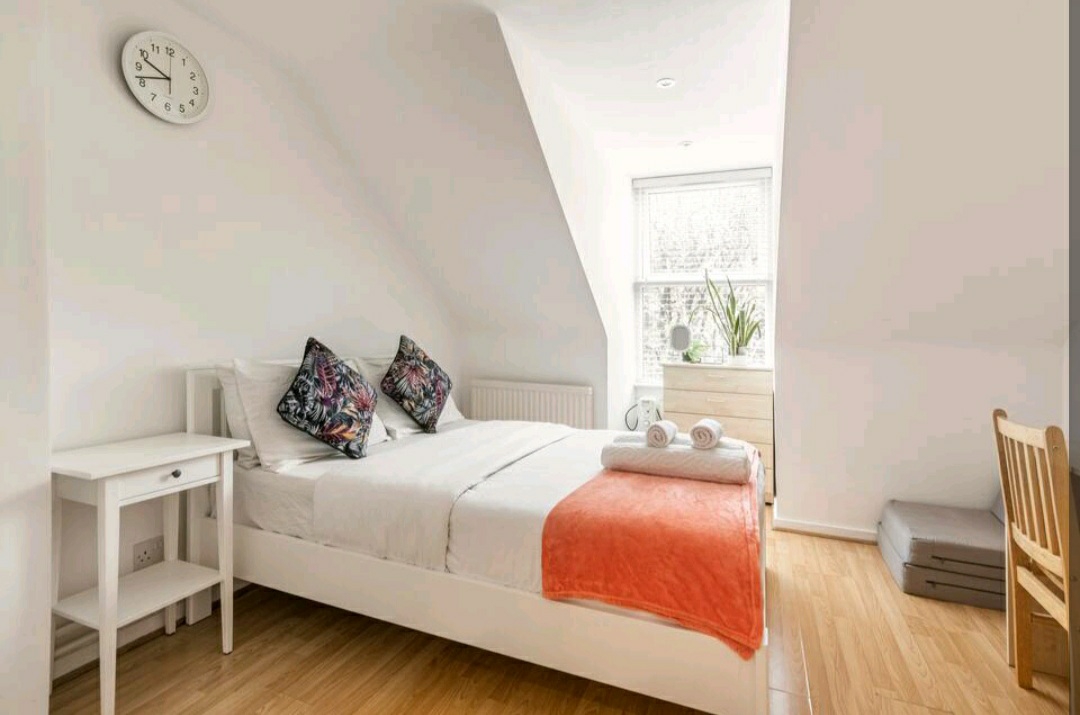 Stylish Room In Kings Cross Eurostar Zone 1