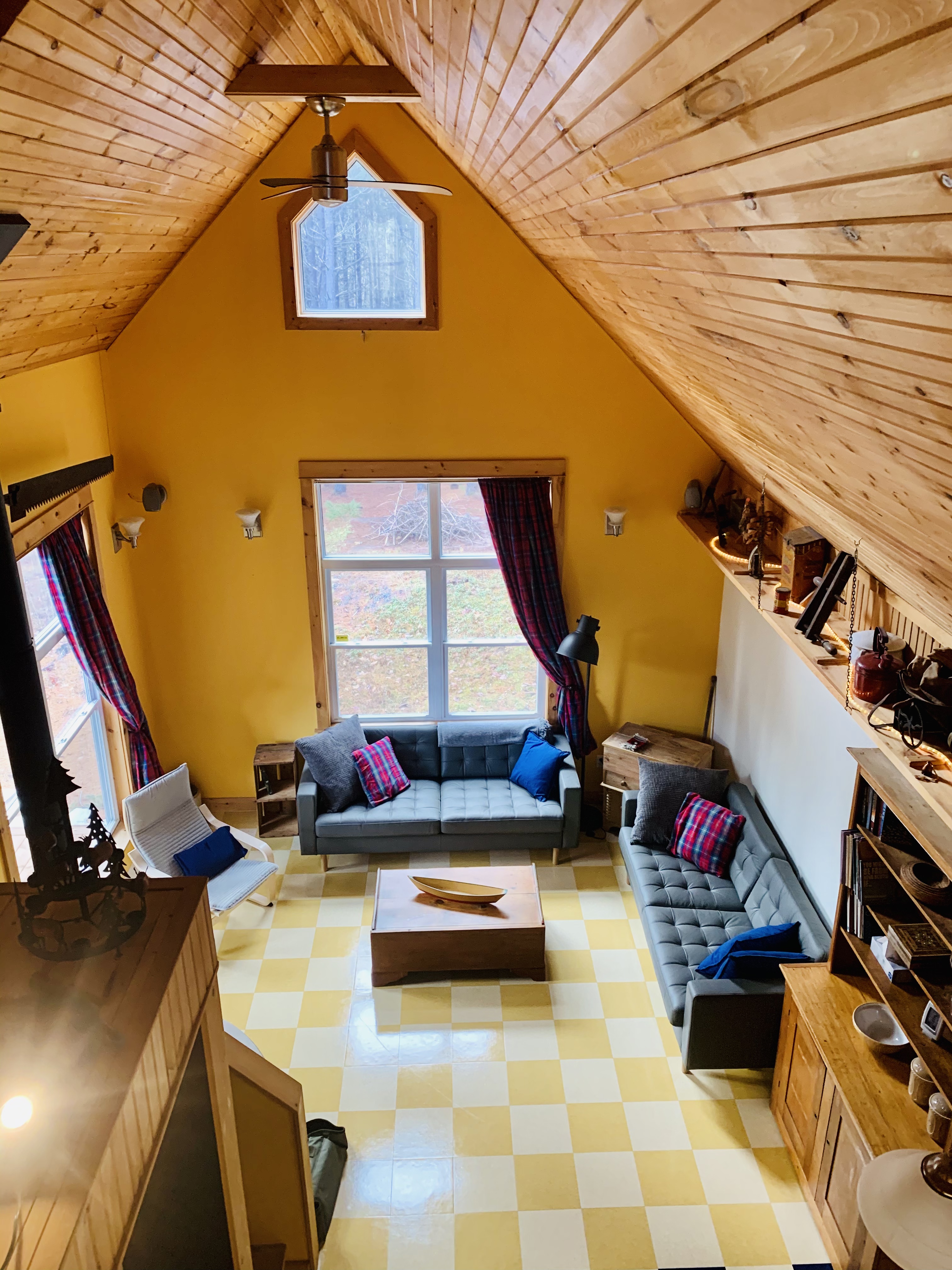 Wentworth Chalet, wood stove/biking, hiking nearby